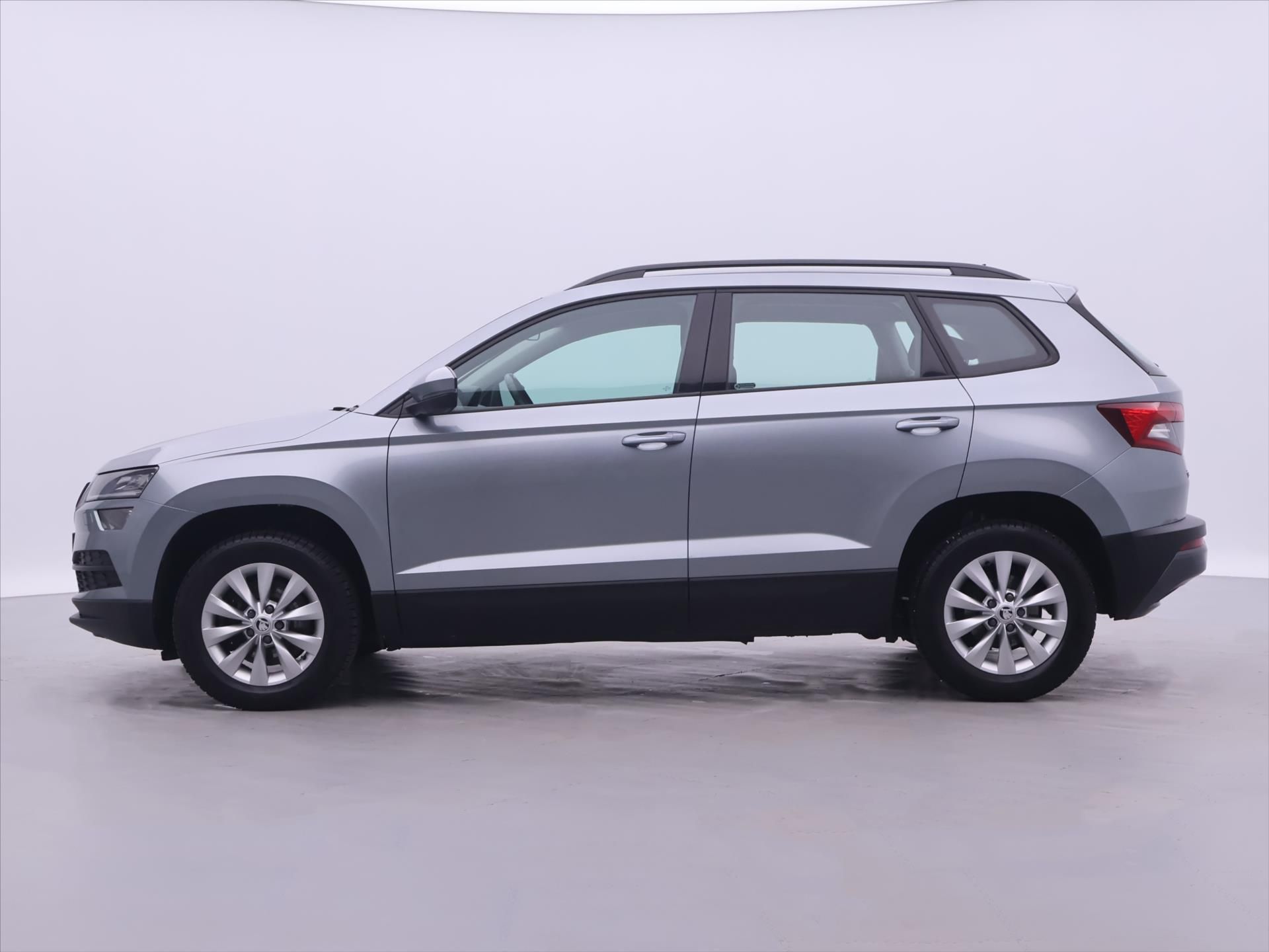Škoda Karoq, 1,5 TSI 110kW DSG CZ Navi LED - fotka 4