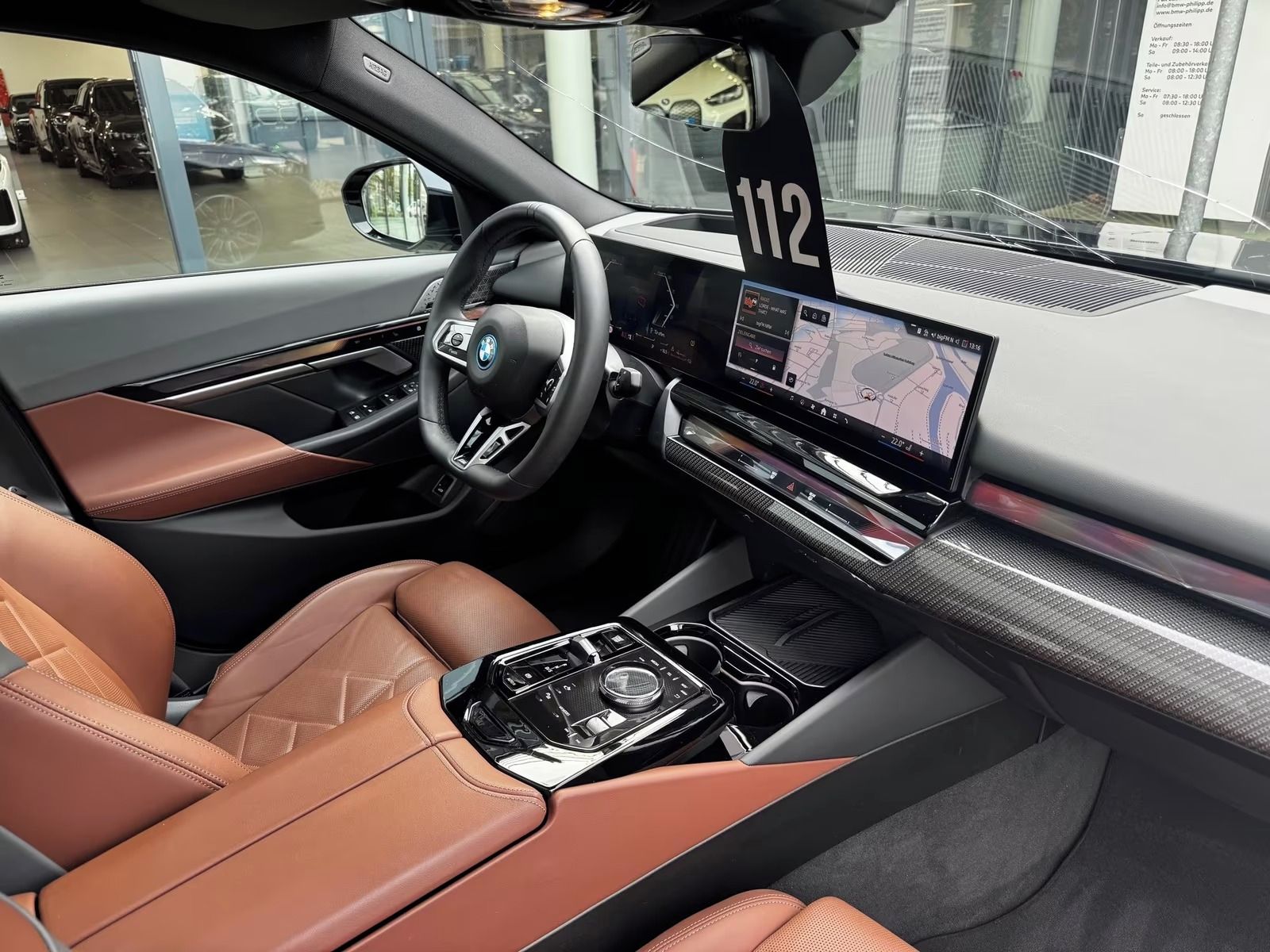 BMW Řada 5, 550e xDrive M Sport - fotka 5