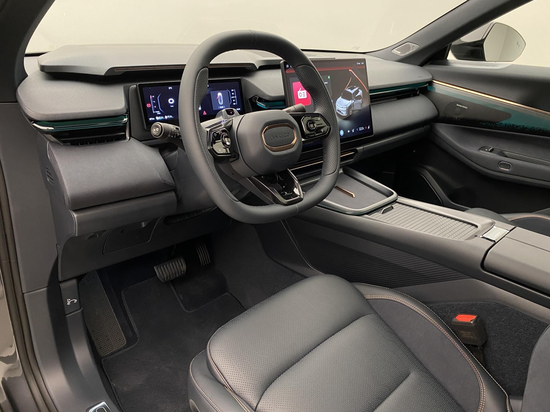 Lynk & Co 08, MORE PHEV - fotka 4