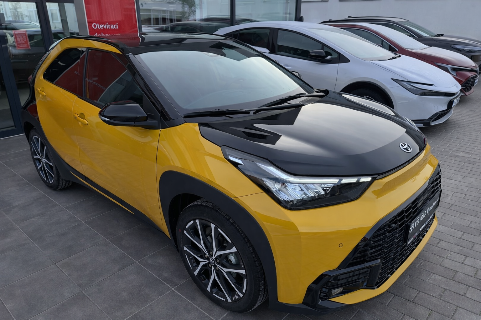 Toyota Aygo, Aygo X MC26 1.5L HEV CVT GR - fotka 3