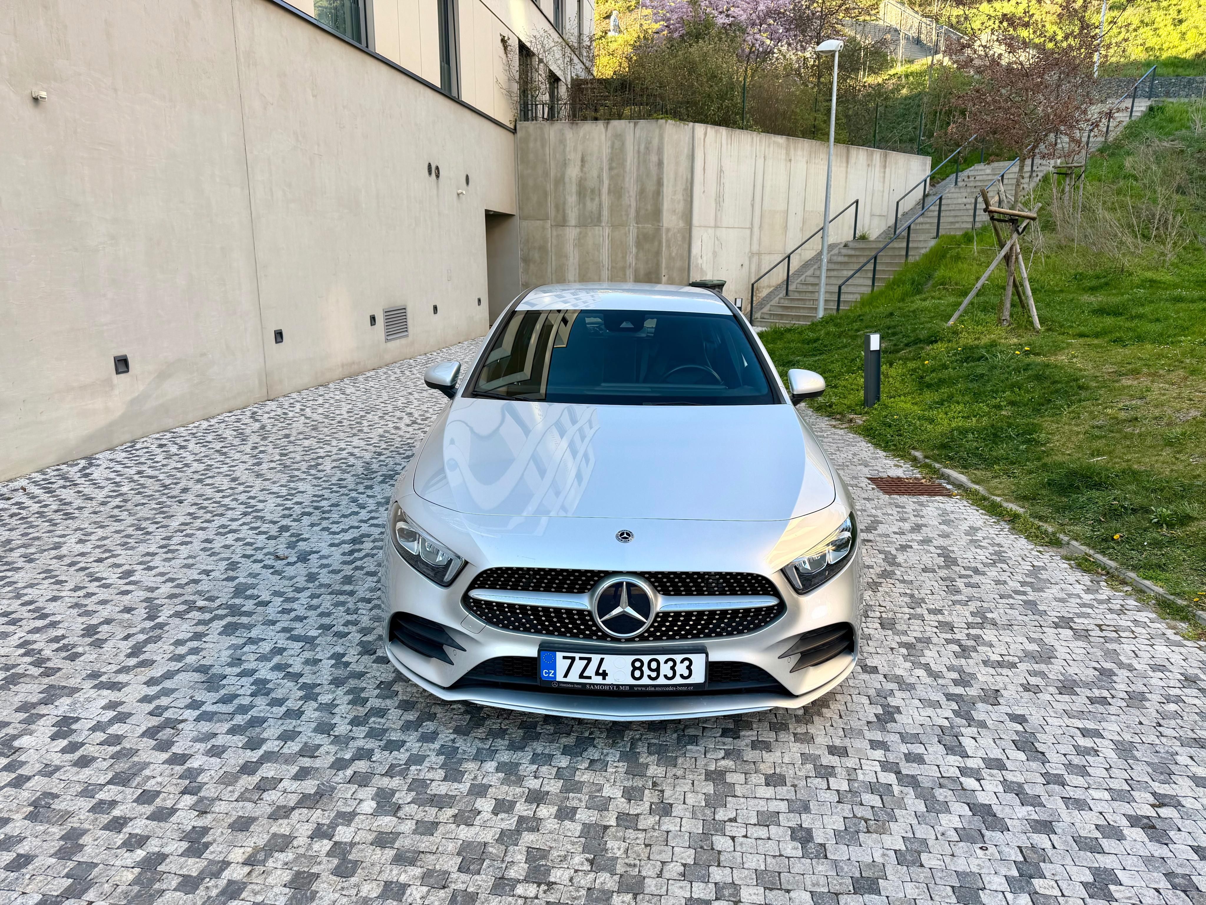 Mercedes-Benz Třídy A, 180d Amg paket - fotka 2