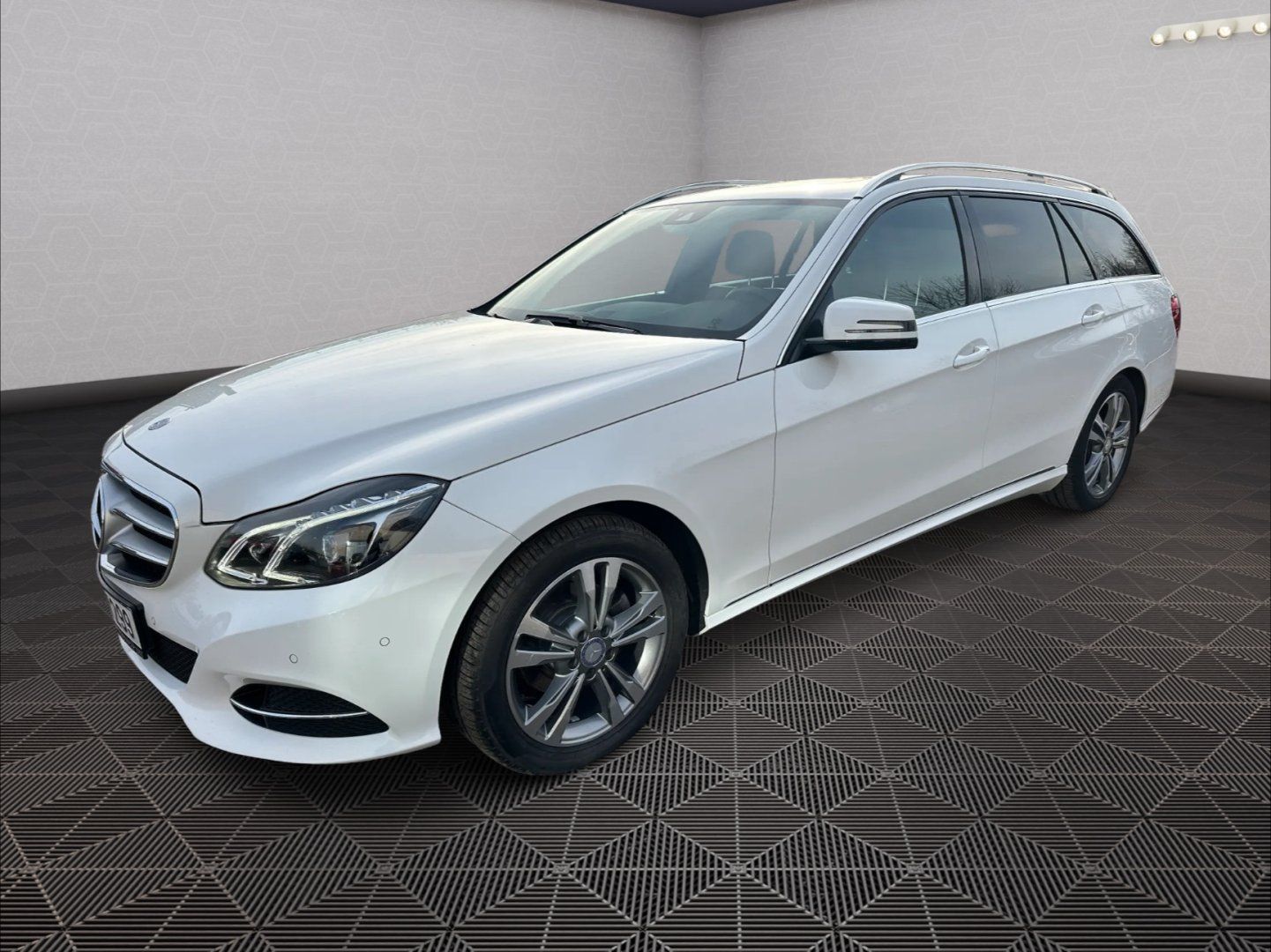 Mercedes-Benz Třídy E, 220Cdi Avantgarde - fotka 3