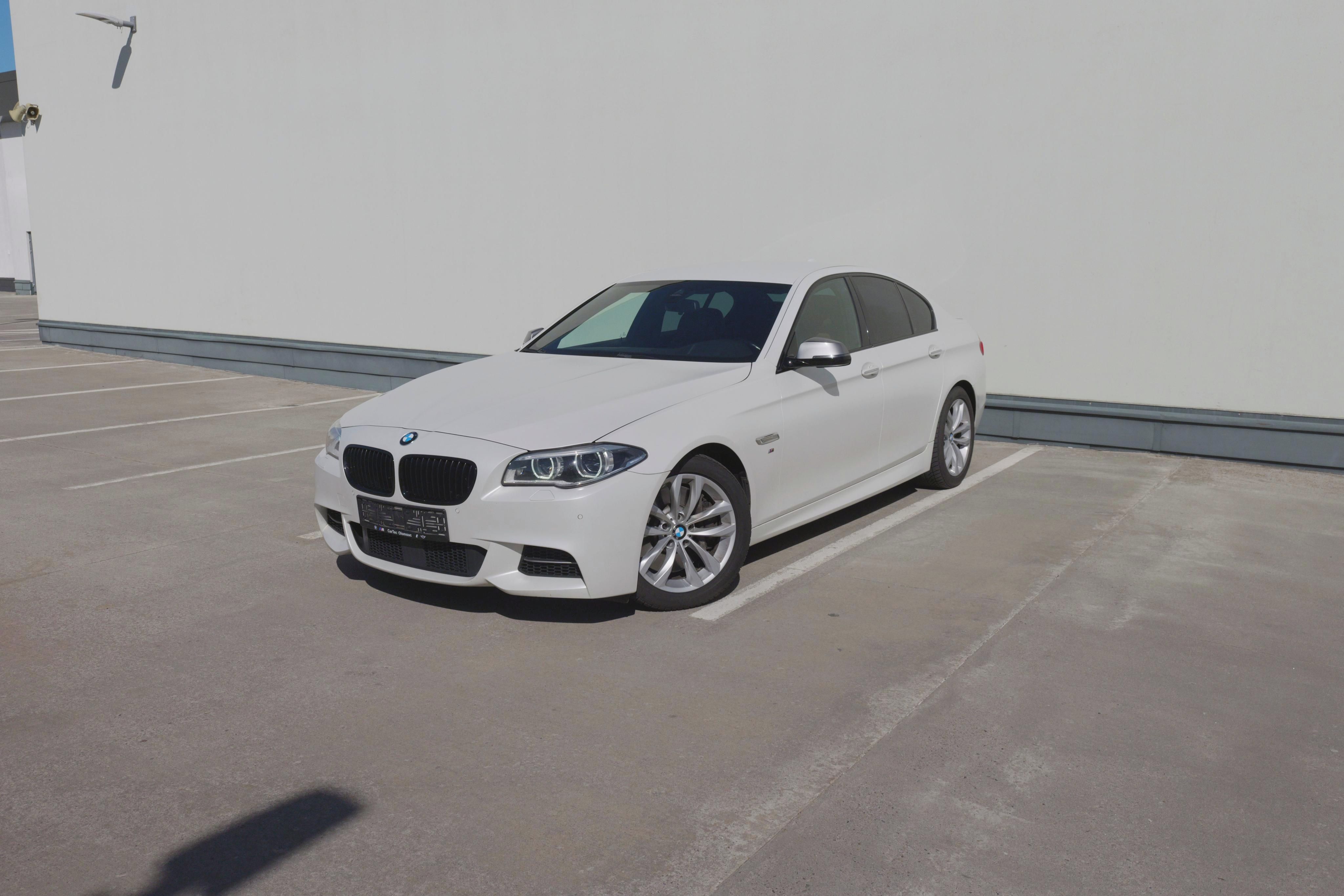 BMW Řada 5, M550d - fotka 2