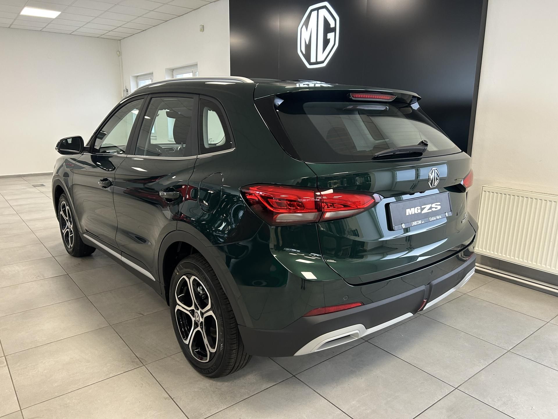 MG ZS, 1,5 HEV 145kW Emotion - fotka 3