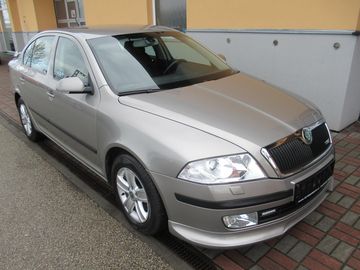 1.9 TDi ELEGANCE  AUT. KLIMA