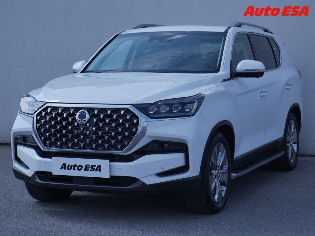 SsangYong Rexton, 2.2 CRDi 4x4,7míst,1.maj - fotka 3