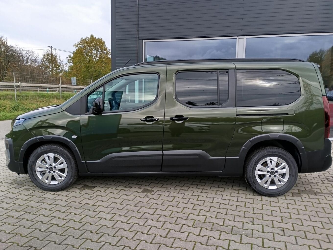 Peugeot Rifter, LONG ALLURE HDi 130 S&S MAN6 - fotka 4