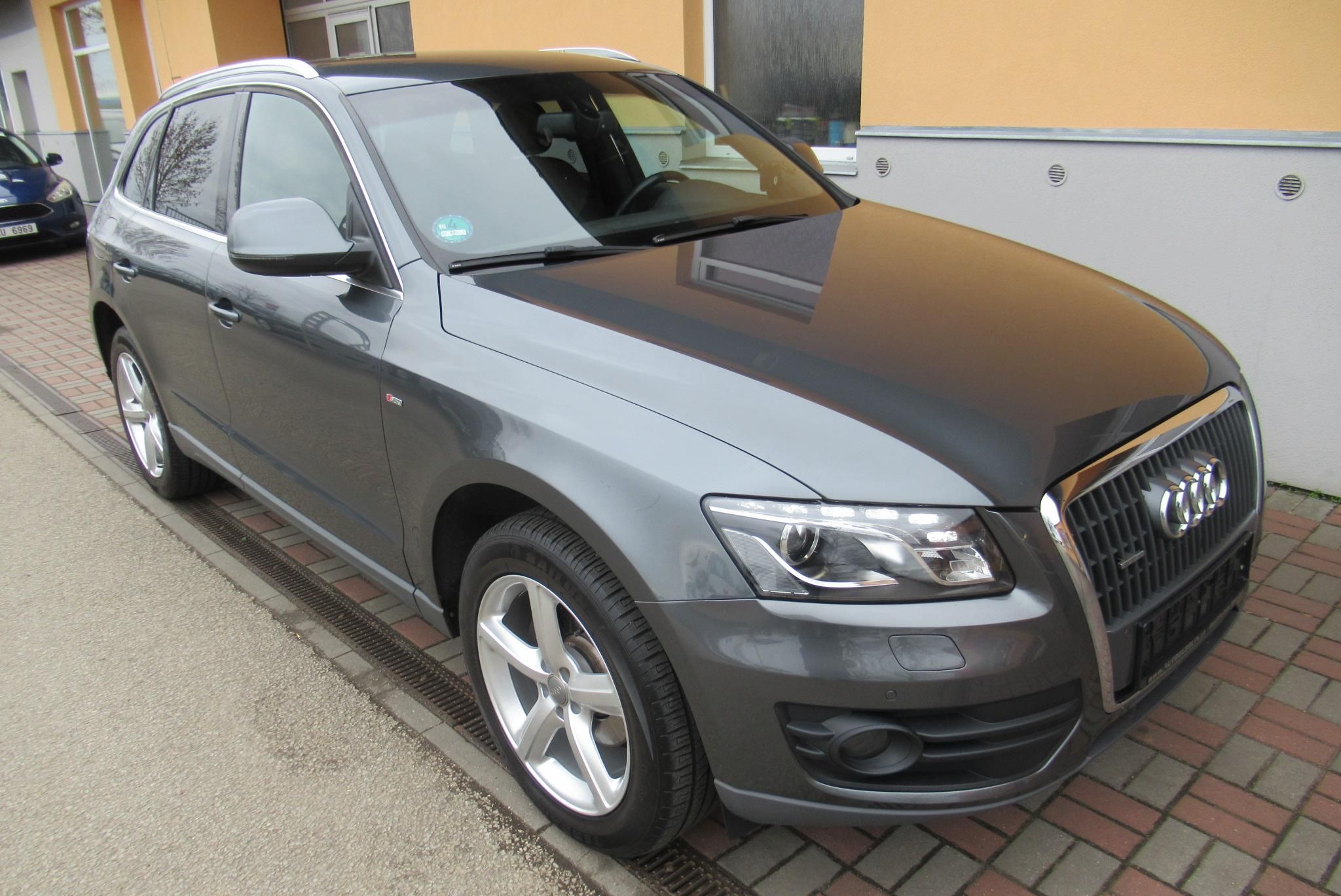Audi Q5, 2.0 TDI S-Line QATTRO SADA KOL