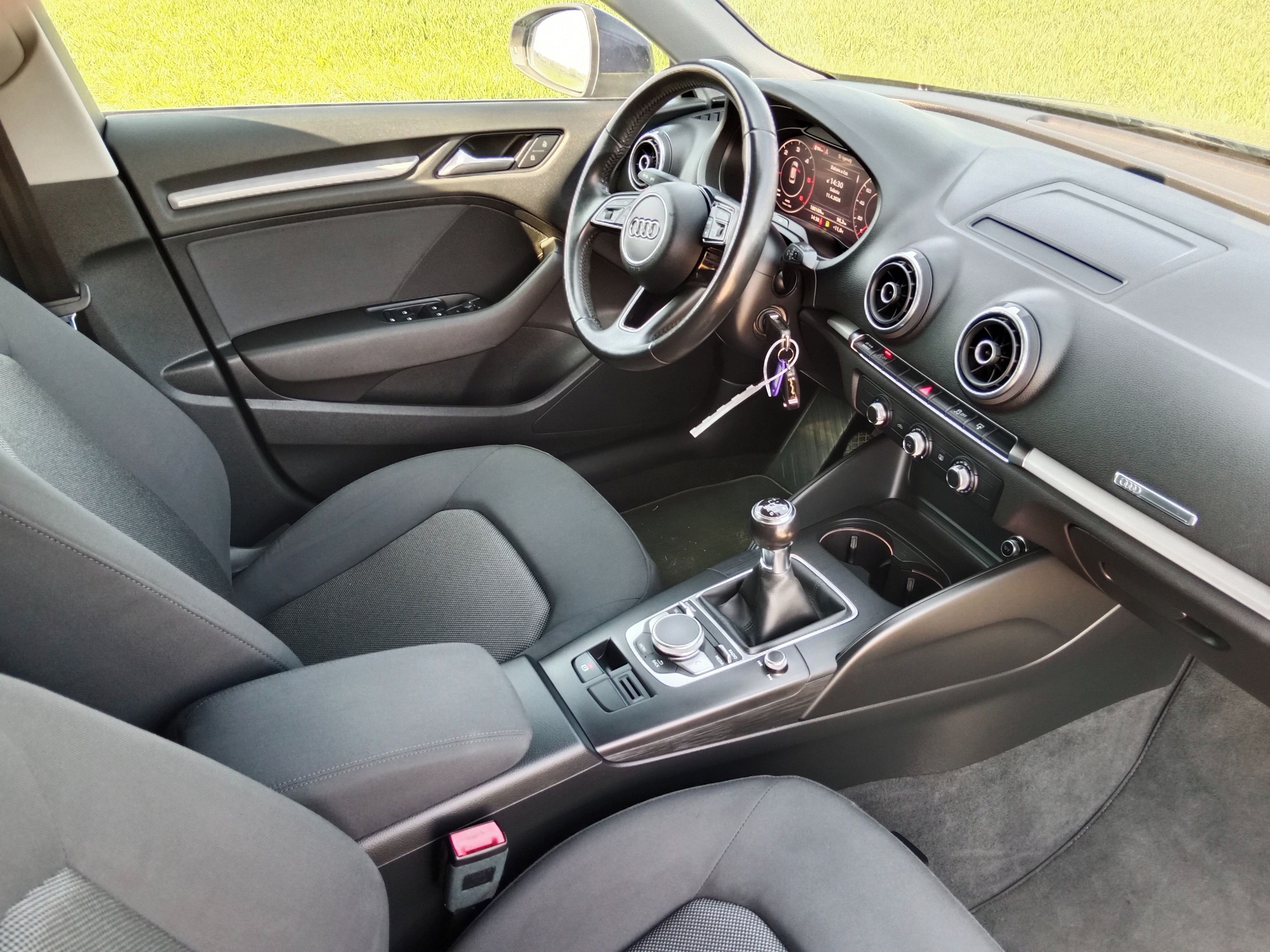 Audi A3, 1.6TDI,VIRTUAL,manuál,4.5l/100 - fotka 5