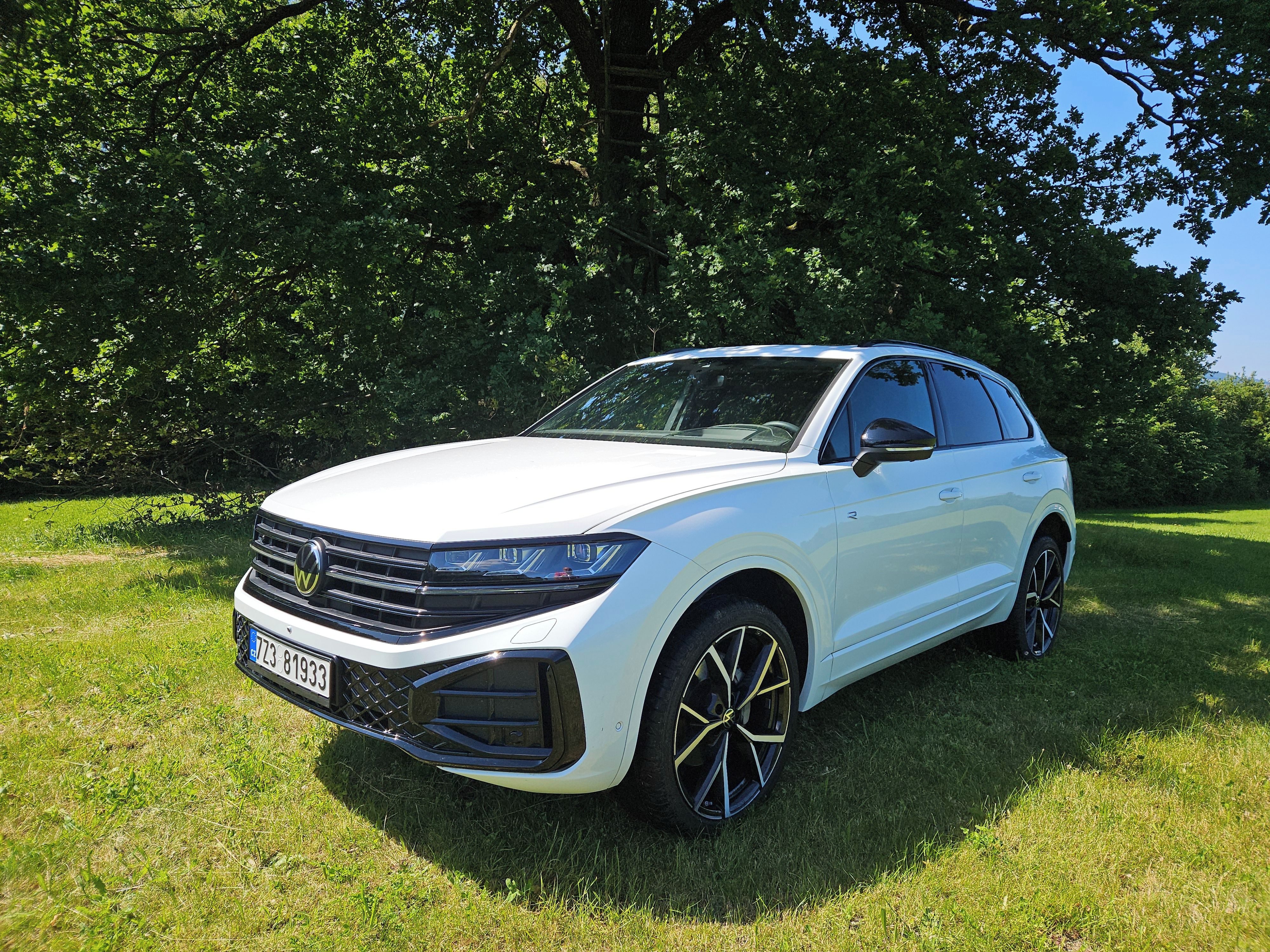 Volkswagen Touareg, R-line MAXI VÝBAVA záruka 5let