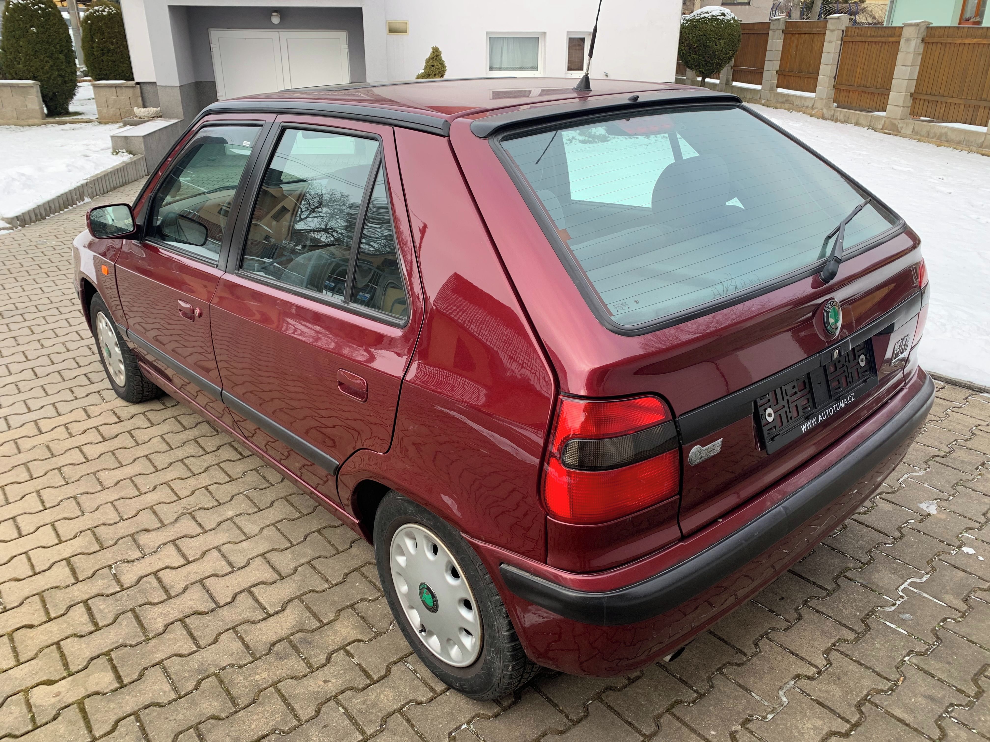 Škoda Felicia, 1.3 GLX, servo, 1. maj. - fotka 5