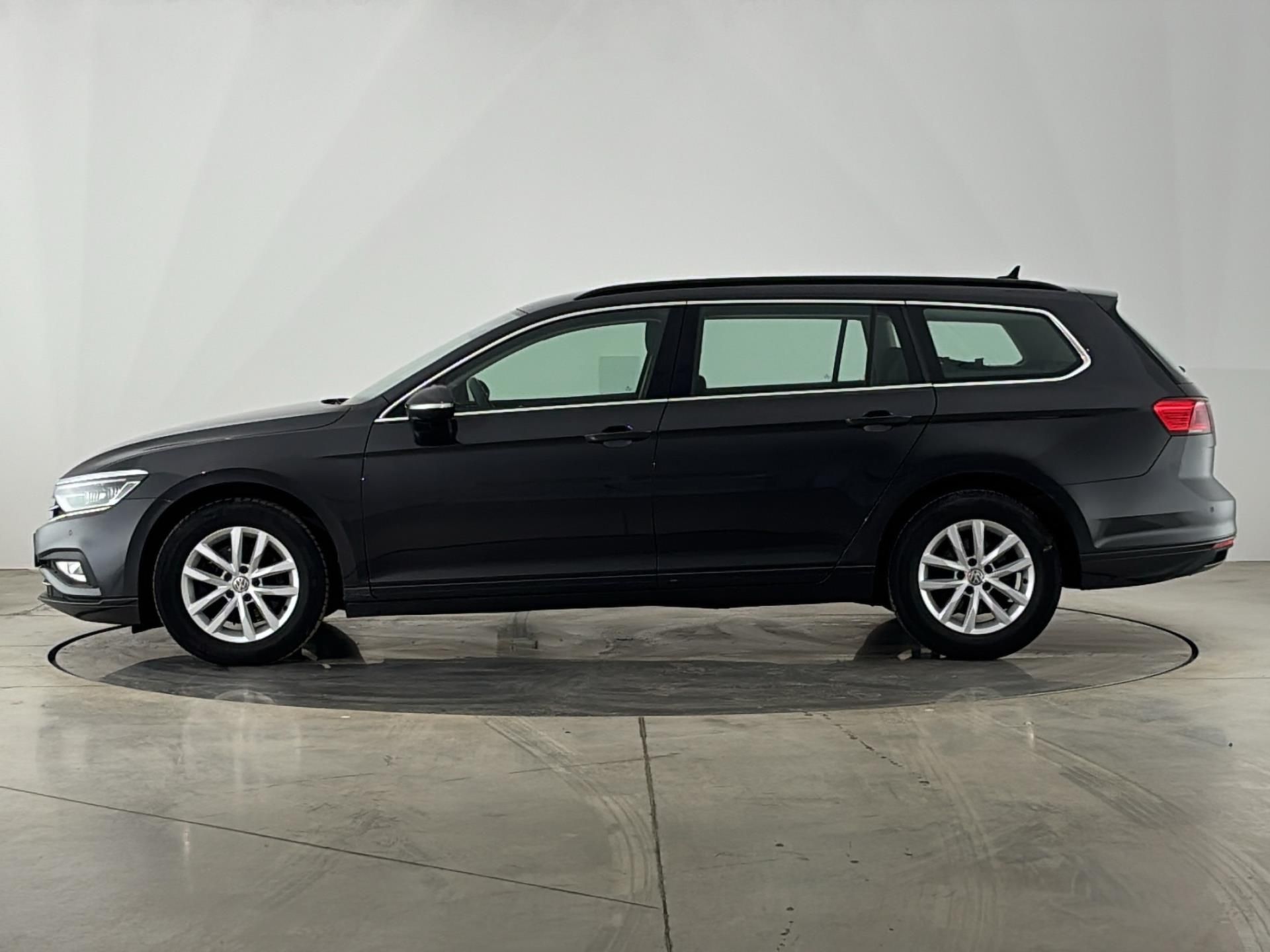 Volkswagen Passat, 2.0 TDI / 110 kW Bussines - fotka 3