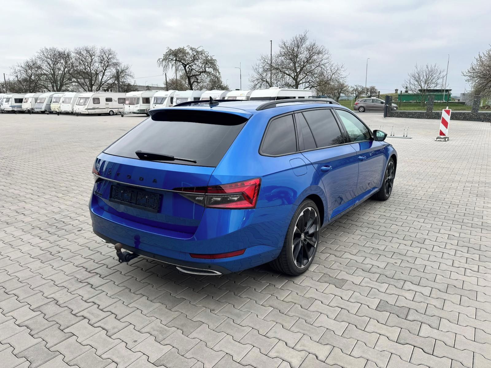 Škoda Superb, sportline, dsg, 147kw, tažné - fotka 6