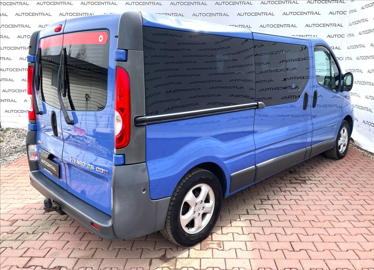 Opel Vivaro, 2,5 D,107kW,9míst,po servisu,L - fotka 4