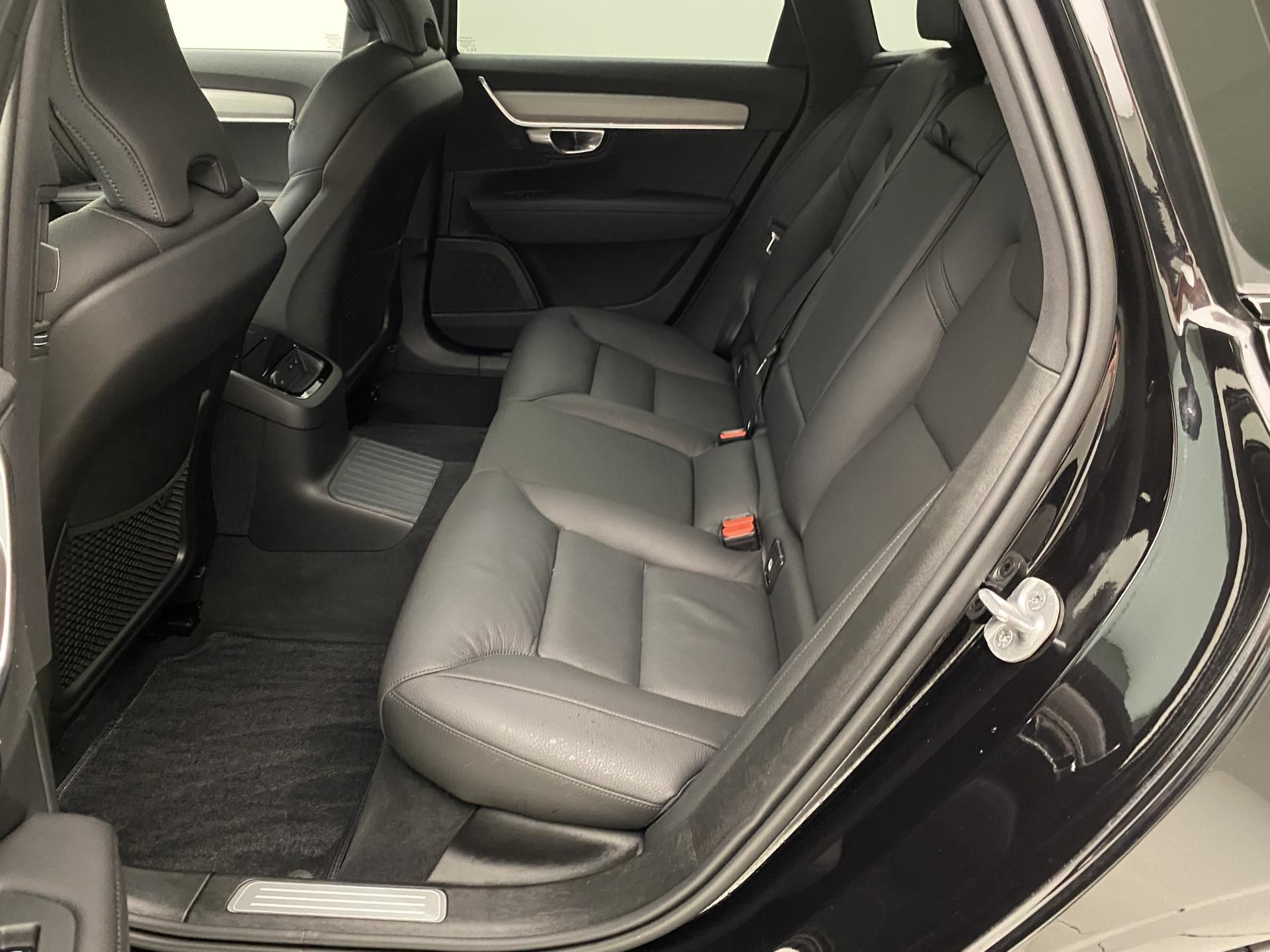 Volvo V90, T6 AWD PLUG-IN DARK PLUS AUT - fotka 5