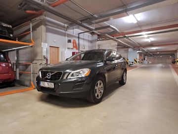 D5 AWD aut. DPH ZACHOVALÉ