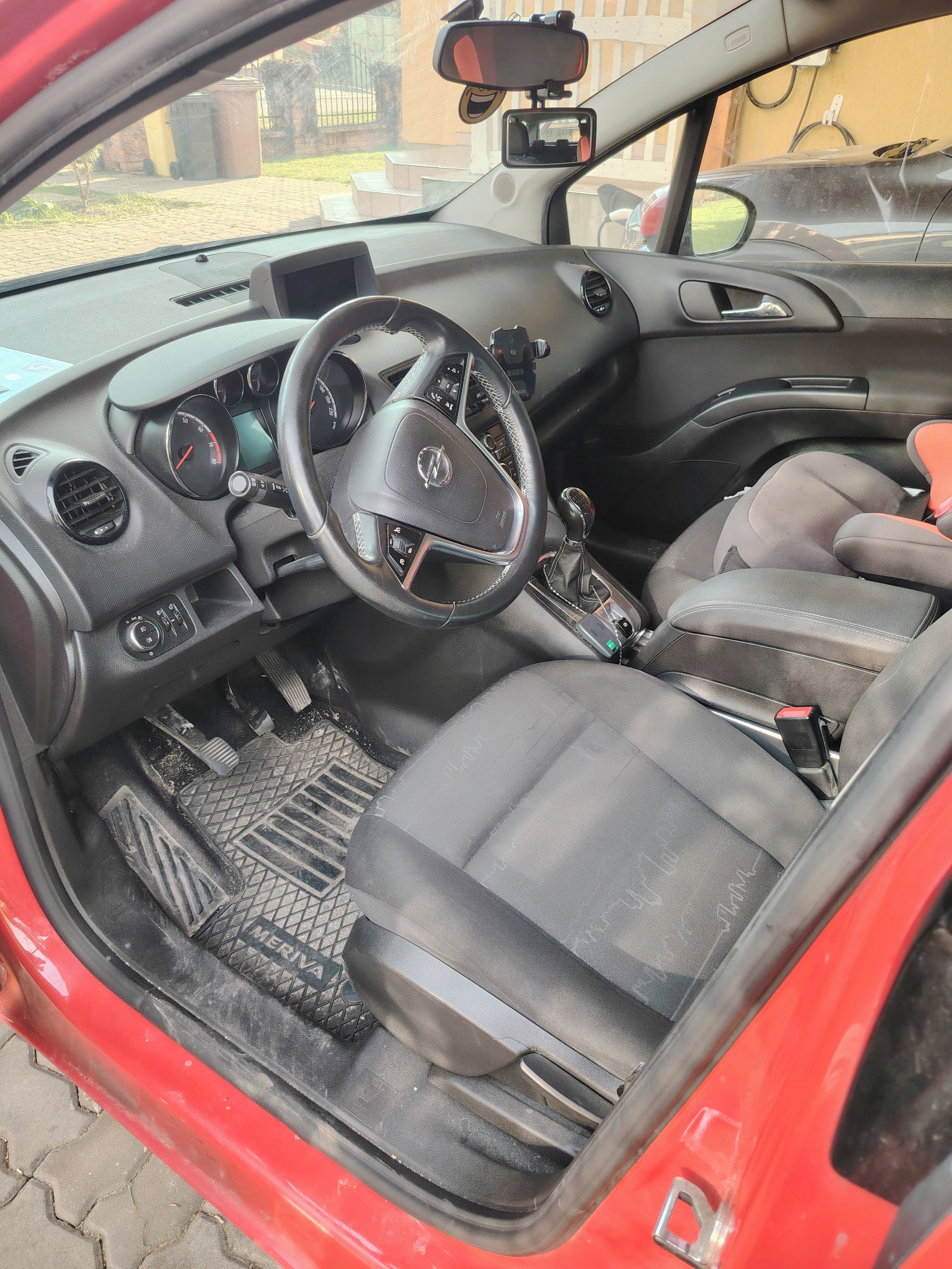 Opel Meriva, 1,4 turbo benzín - fotka 6