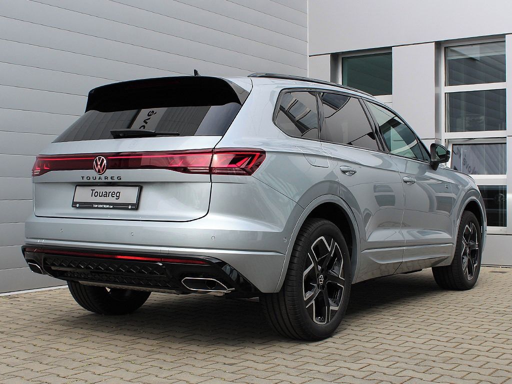 Volkswagen Touareg, R-Line V6 3,0 TDI 170 kW - fotka 2