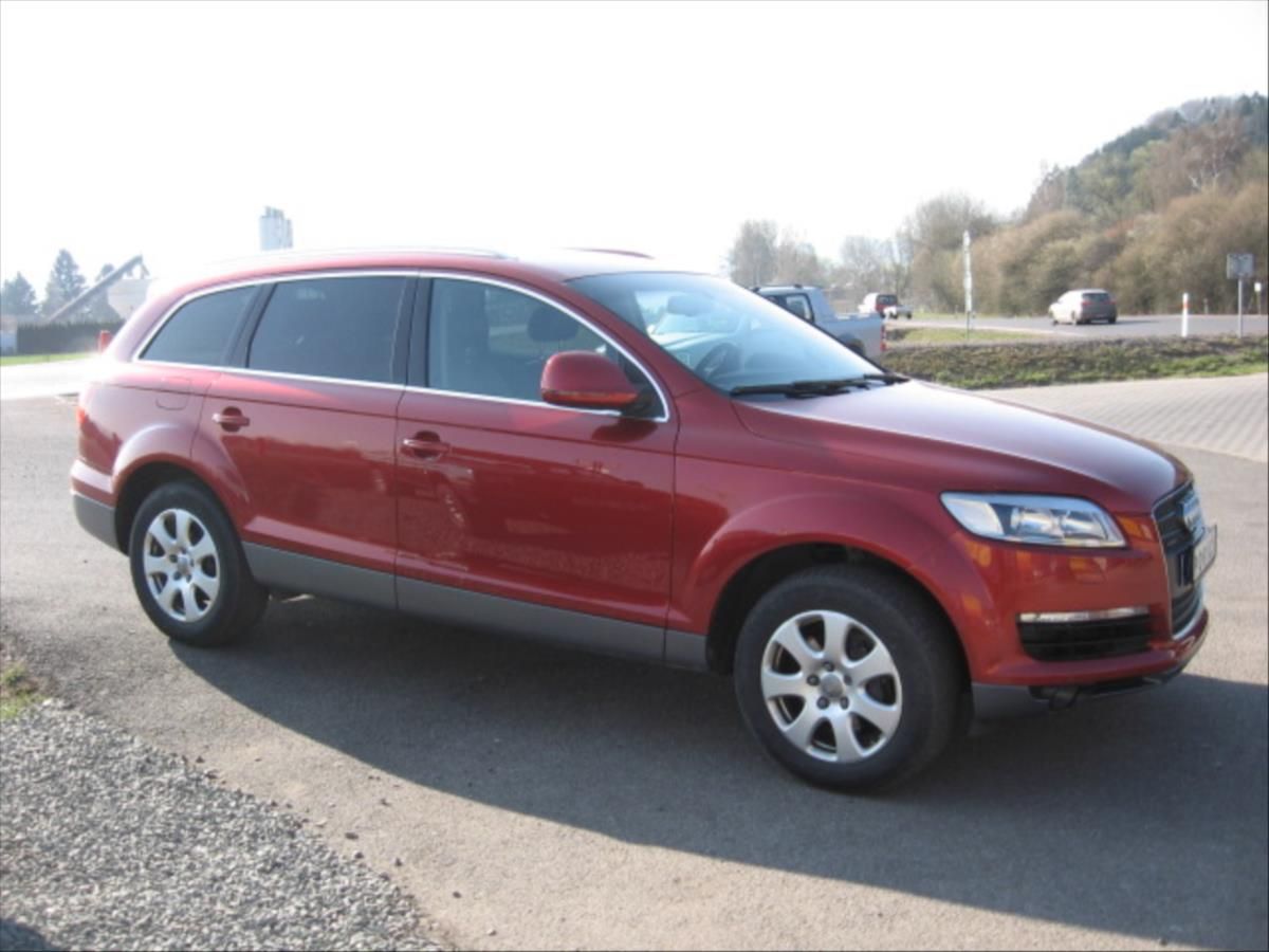 Audi Q7, 3,0 TDi V6 Quattro - fotka 4