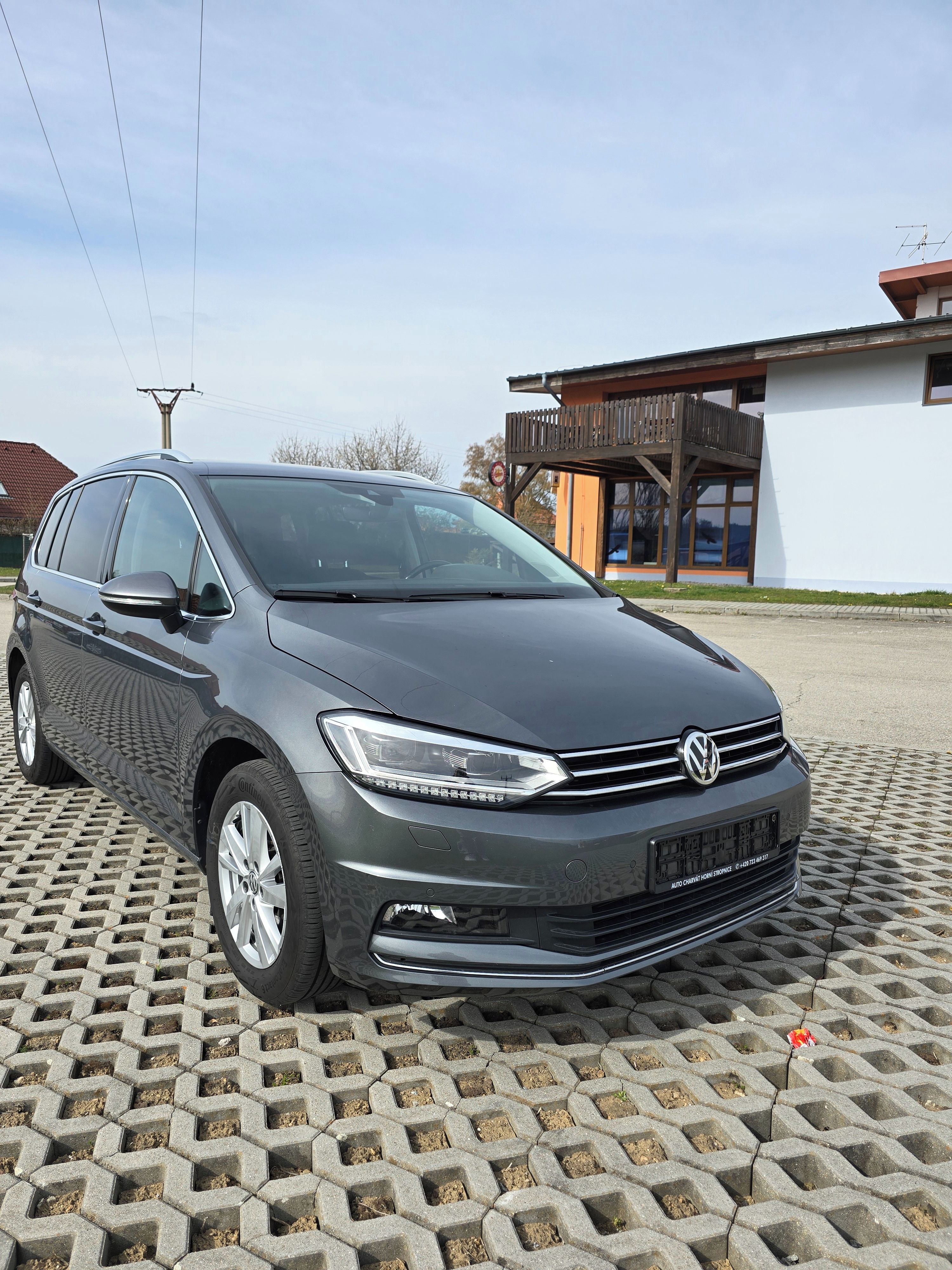 Volkswagen Touran, 1.5 TSI 110 Kw Highline Manuál