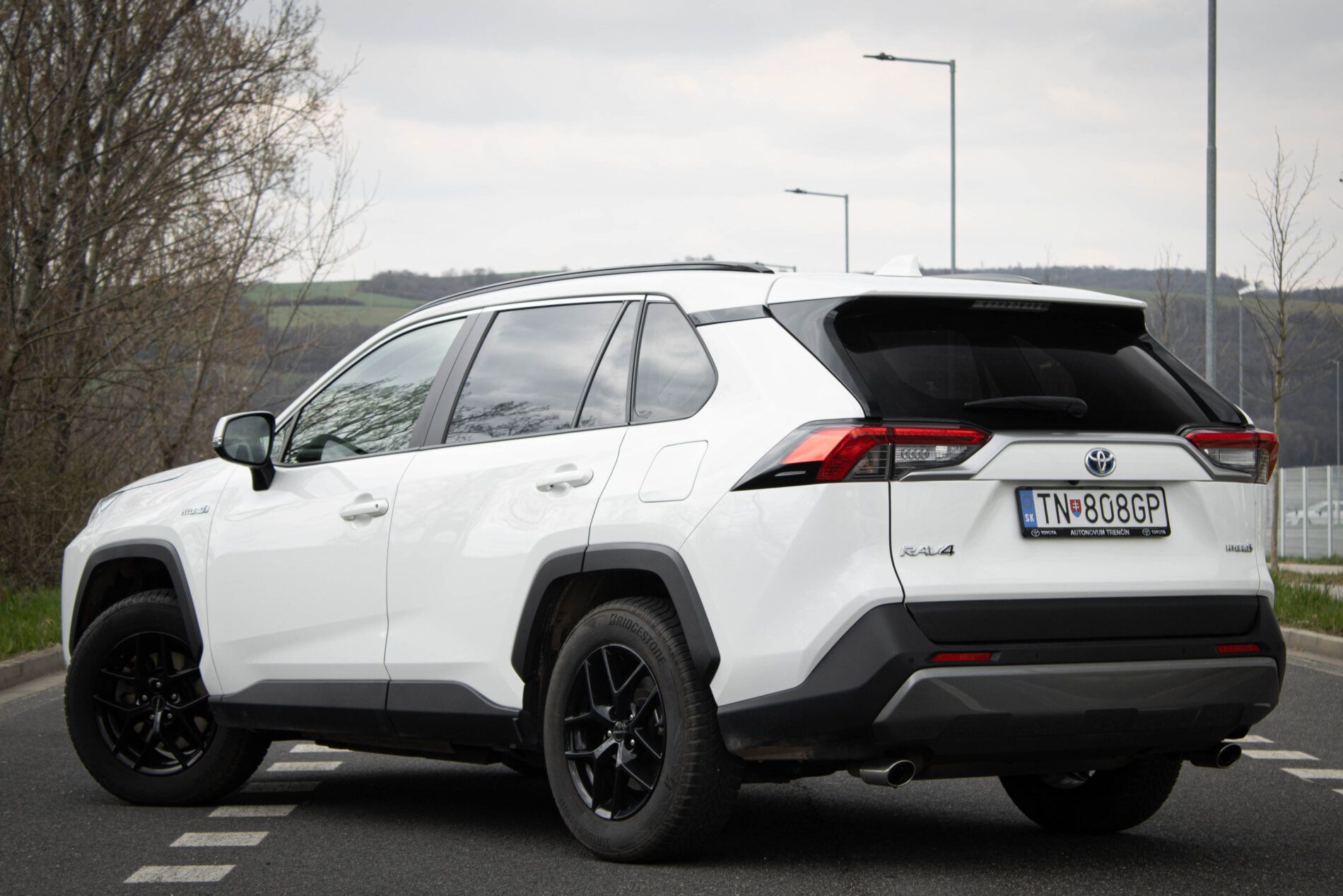 Toyota Rav4 - fotka 4