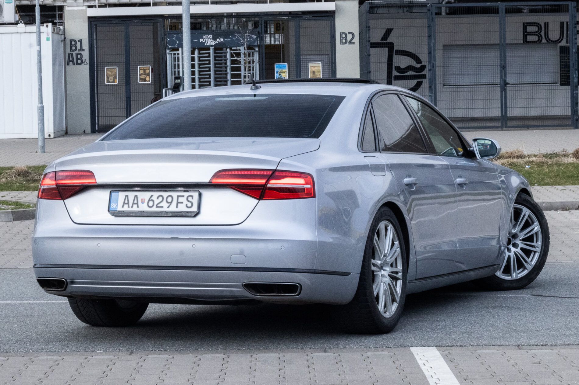 Audi A8 - fotka 5