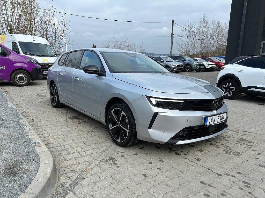 Opel Astra, ST Edition 1,2 Turbo 81kw MT6 - fotka 5