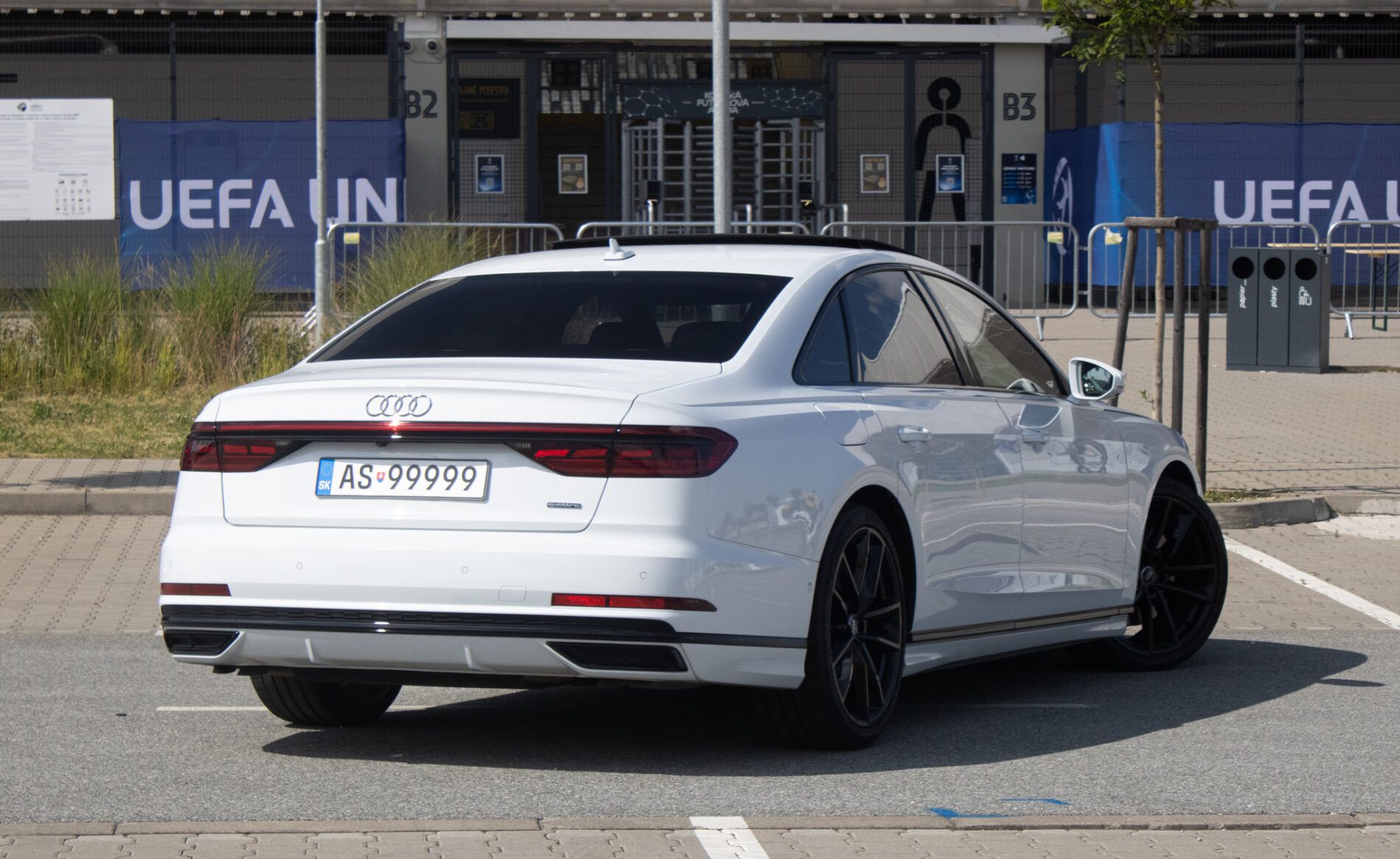 Audi A8 - fotka 5