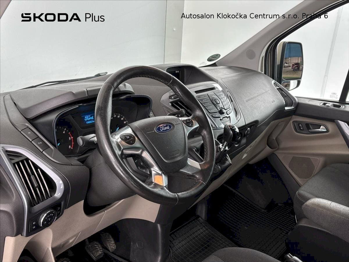 Ford Tourneo Custom, 2.0TDCi125 kW Titanium L2 - fotka 6