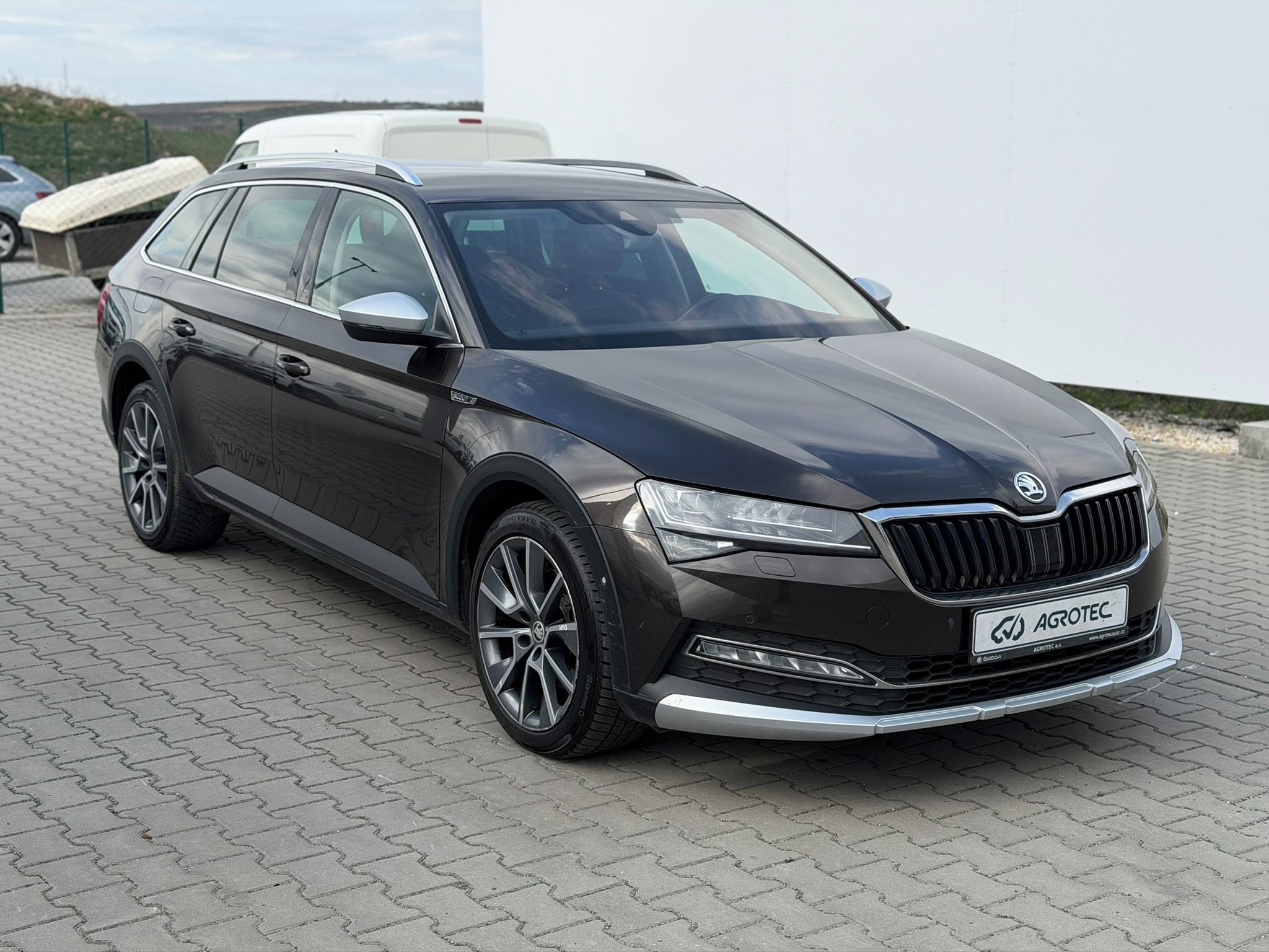 Škoda Superb, 2.0 TDI 147kW Scout Combi 4x4