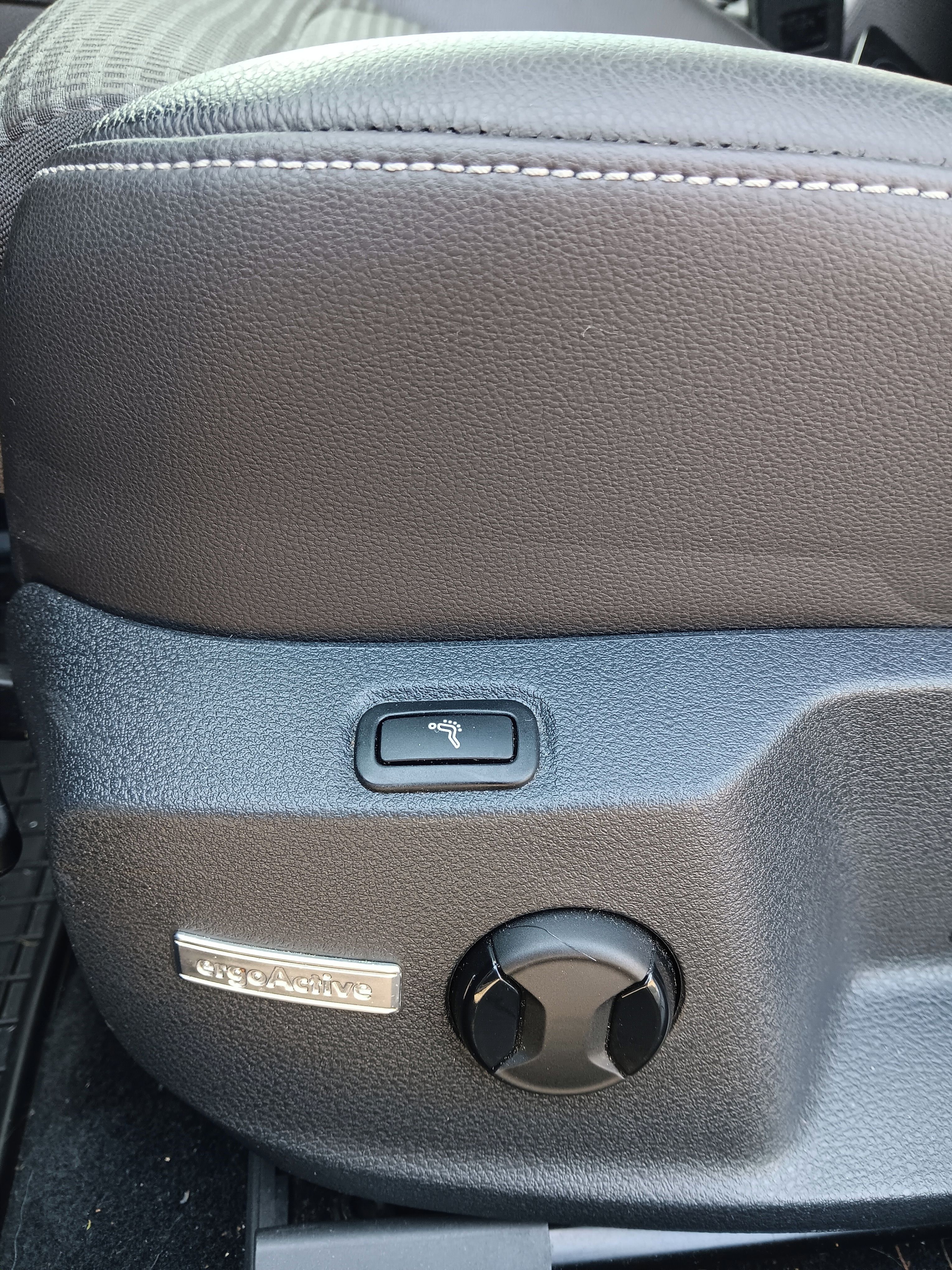 Volkswagen Golf Variant, 110kw,Highline,1.majitel - fotka 6