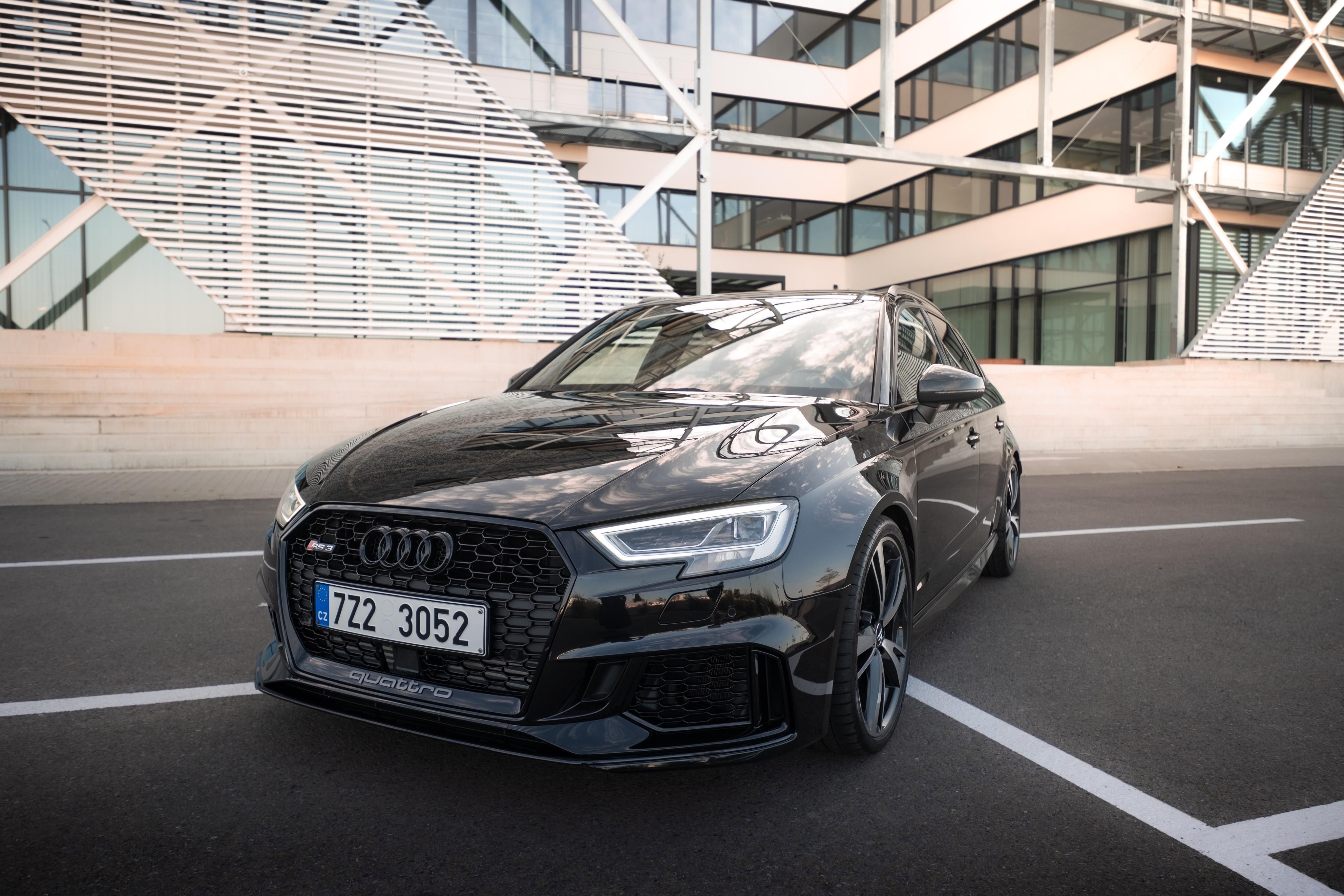 Audi RS3, Sportback, Pano, Virtual - fotka 2