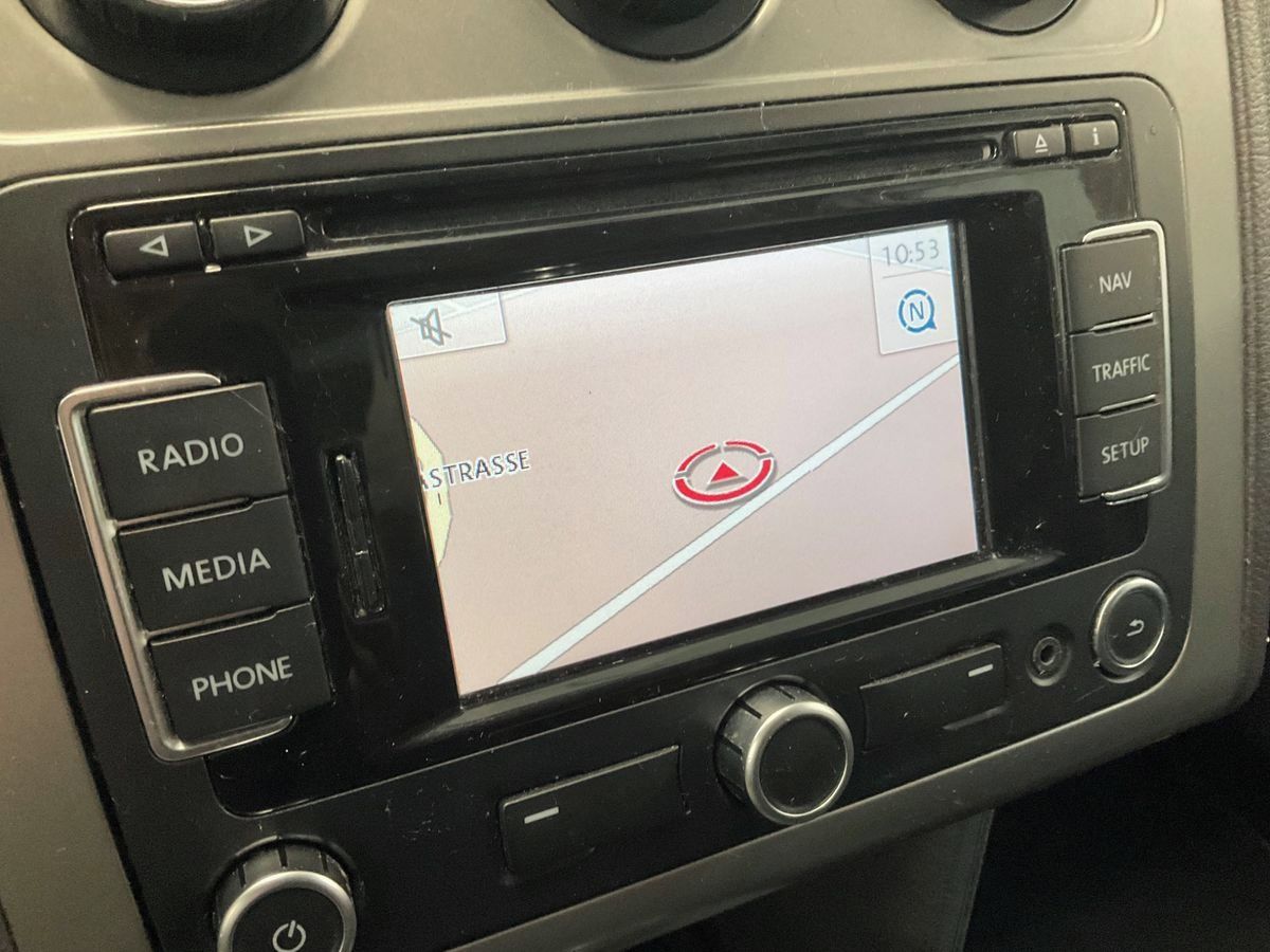 Volkswagen Touran, 1.6 Mpi 75KW 7-MÍST FREESTYLE - fotka 4
