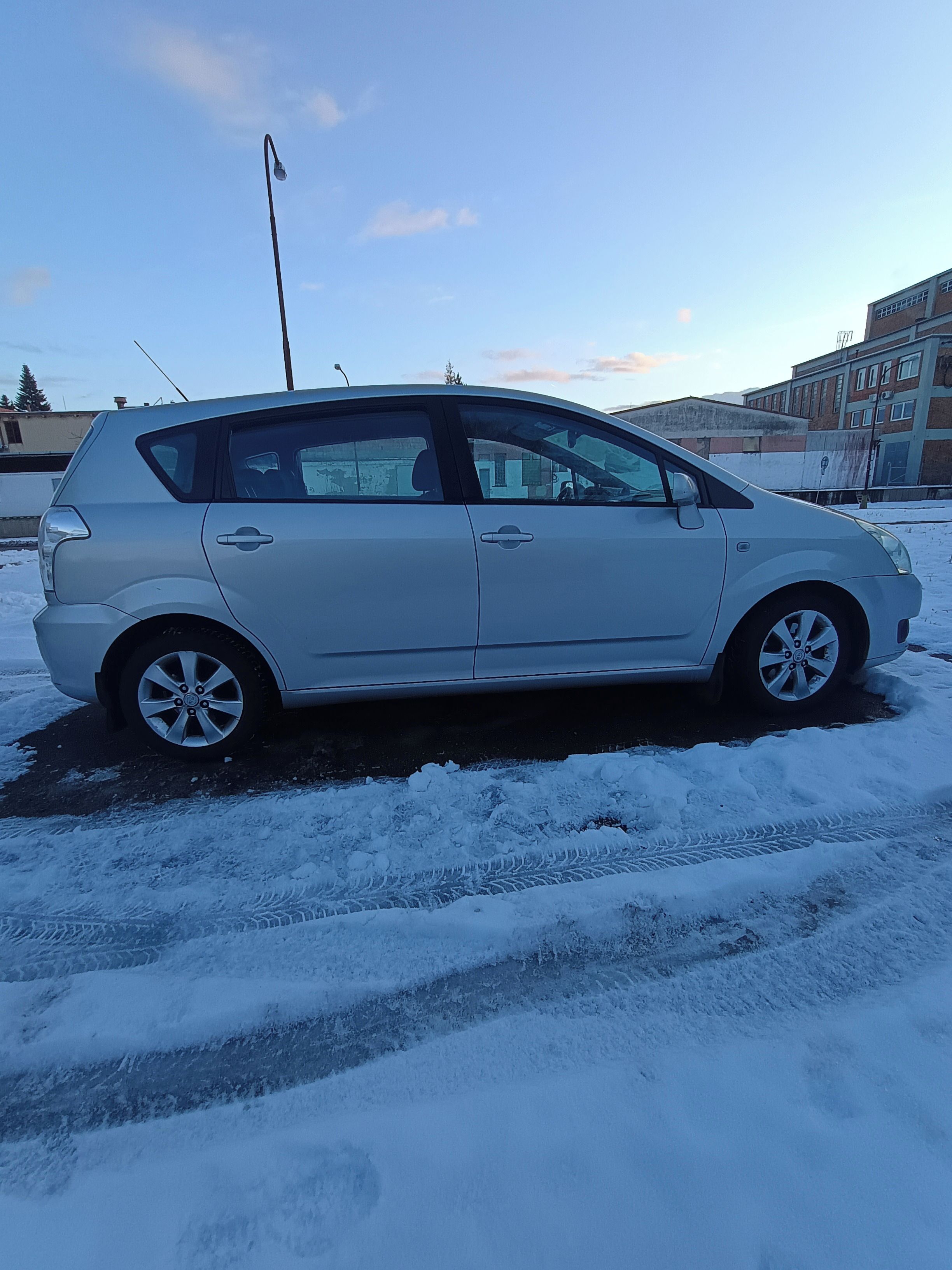 Toyota Corolla Verso, Diesel 2,2-100kW - STK 2/2028