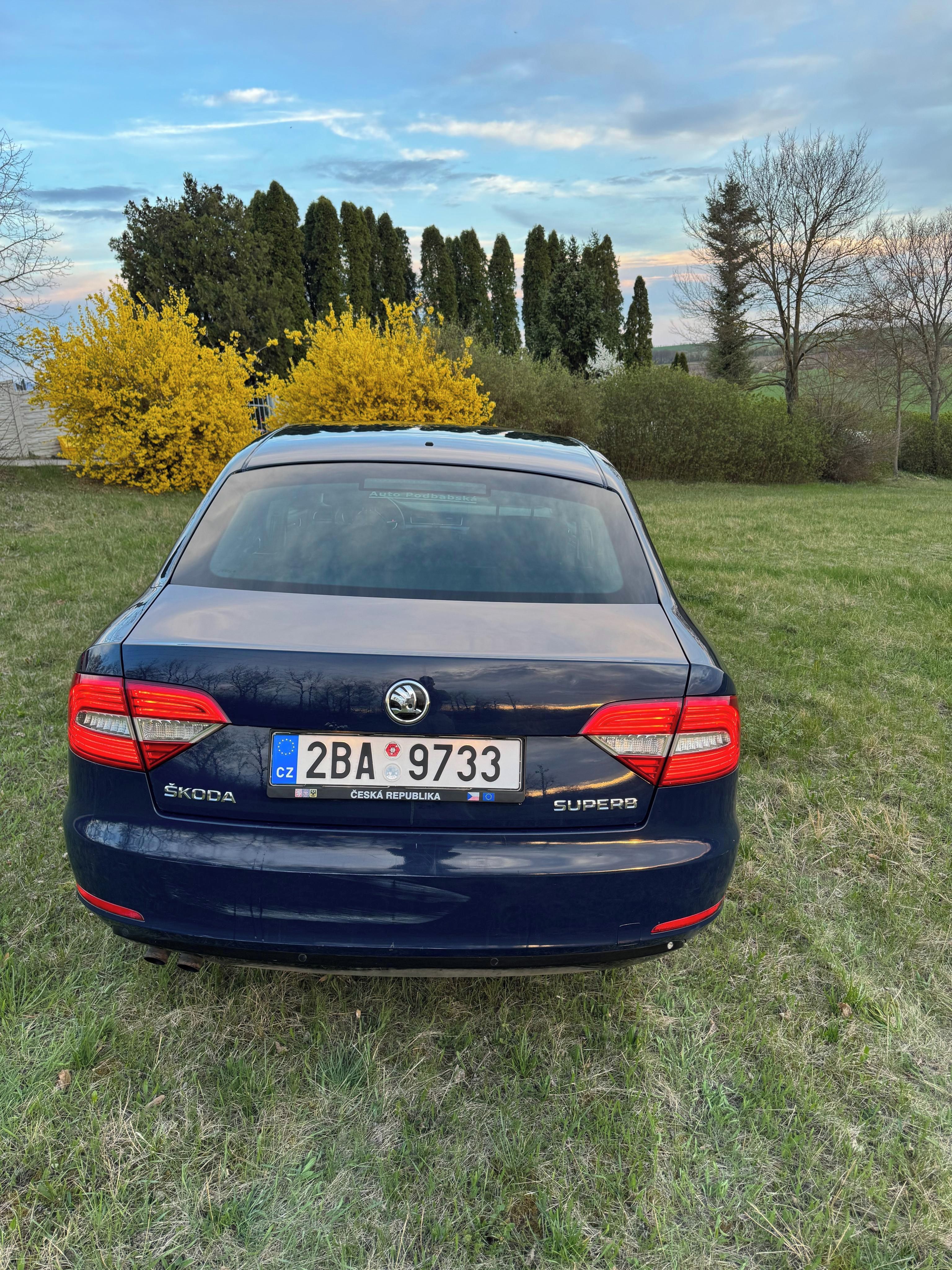 Škoda Superb - fotka 2