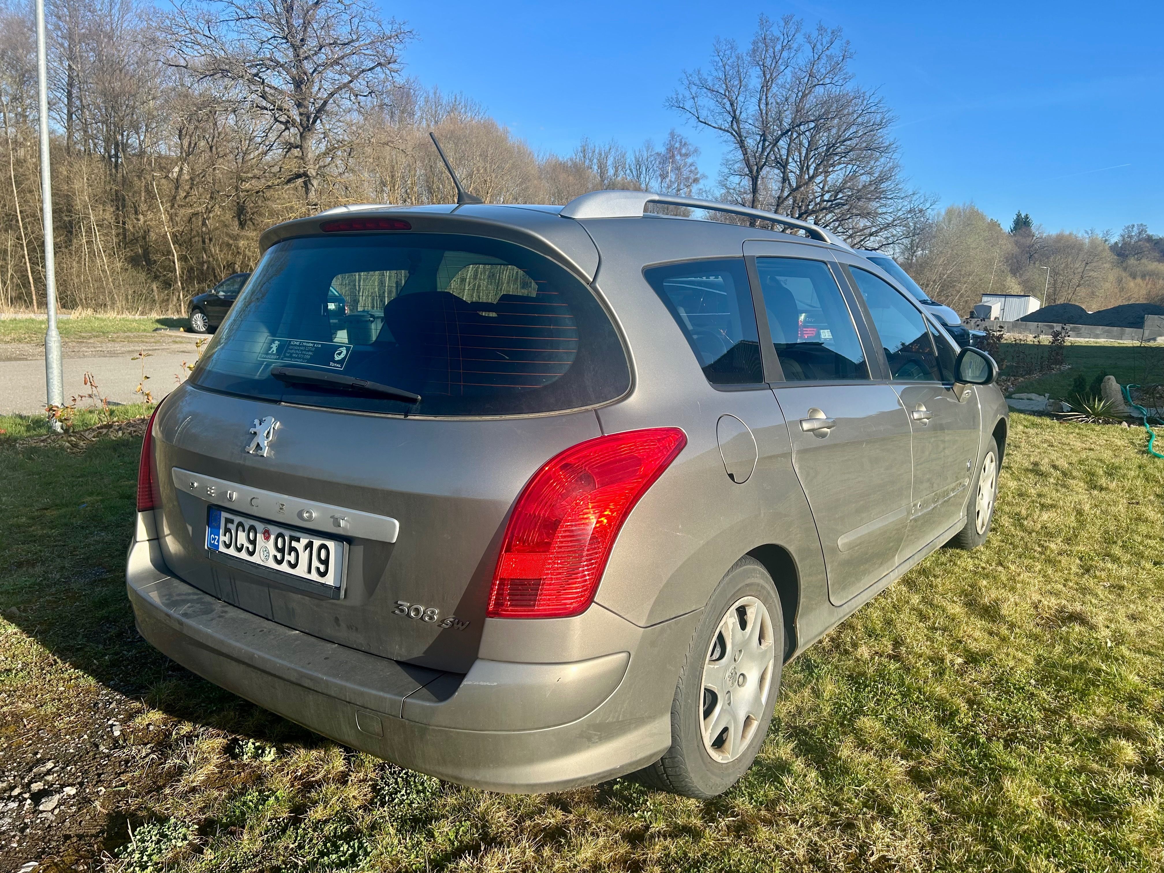 Peugeot 308, 1.6 HDi 82KW/ČR/PANORAMA - fotka 3