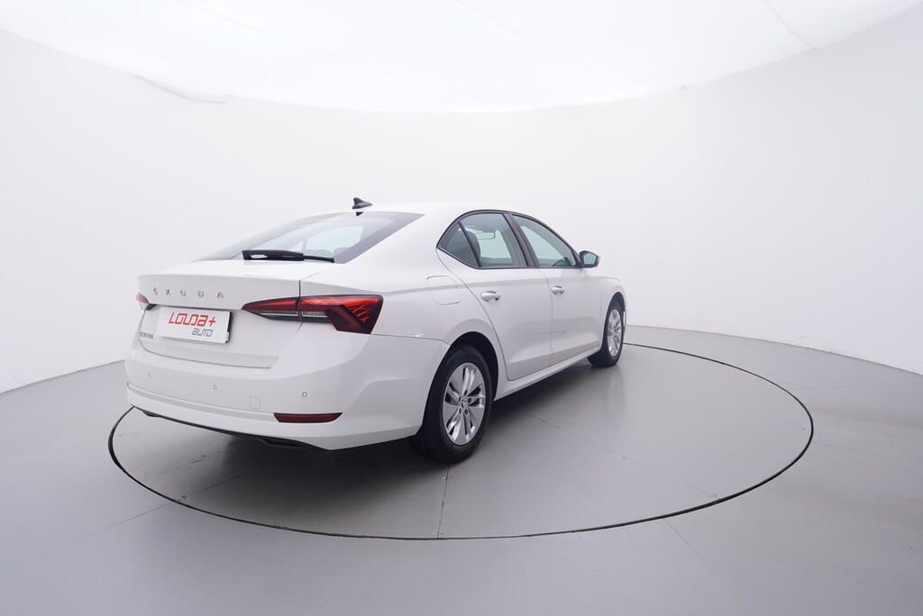 Škoda Octavia, Ambition 2.0 TDI 85 kW - fotka 5