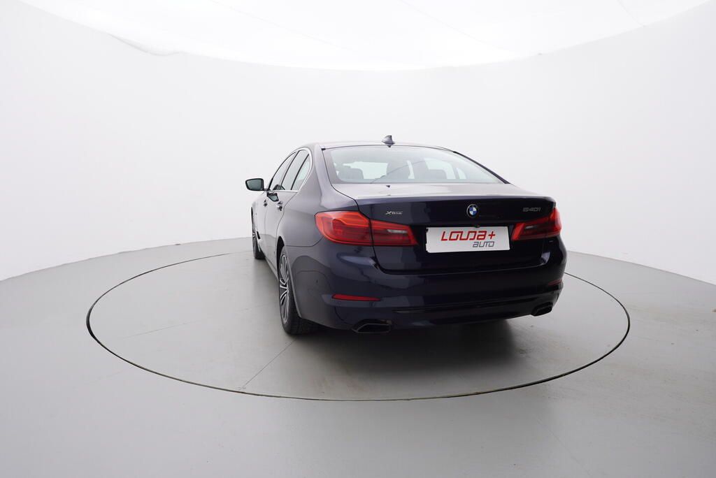 BMW Řada 5, Sportline 3.0 250 kW - fotka 4