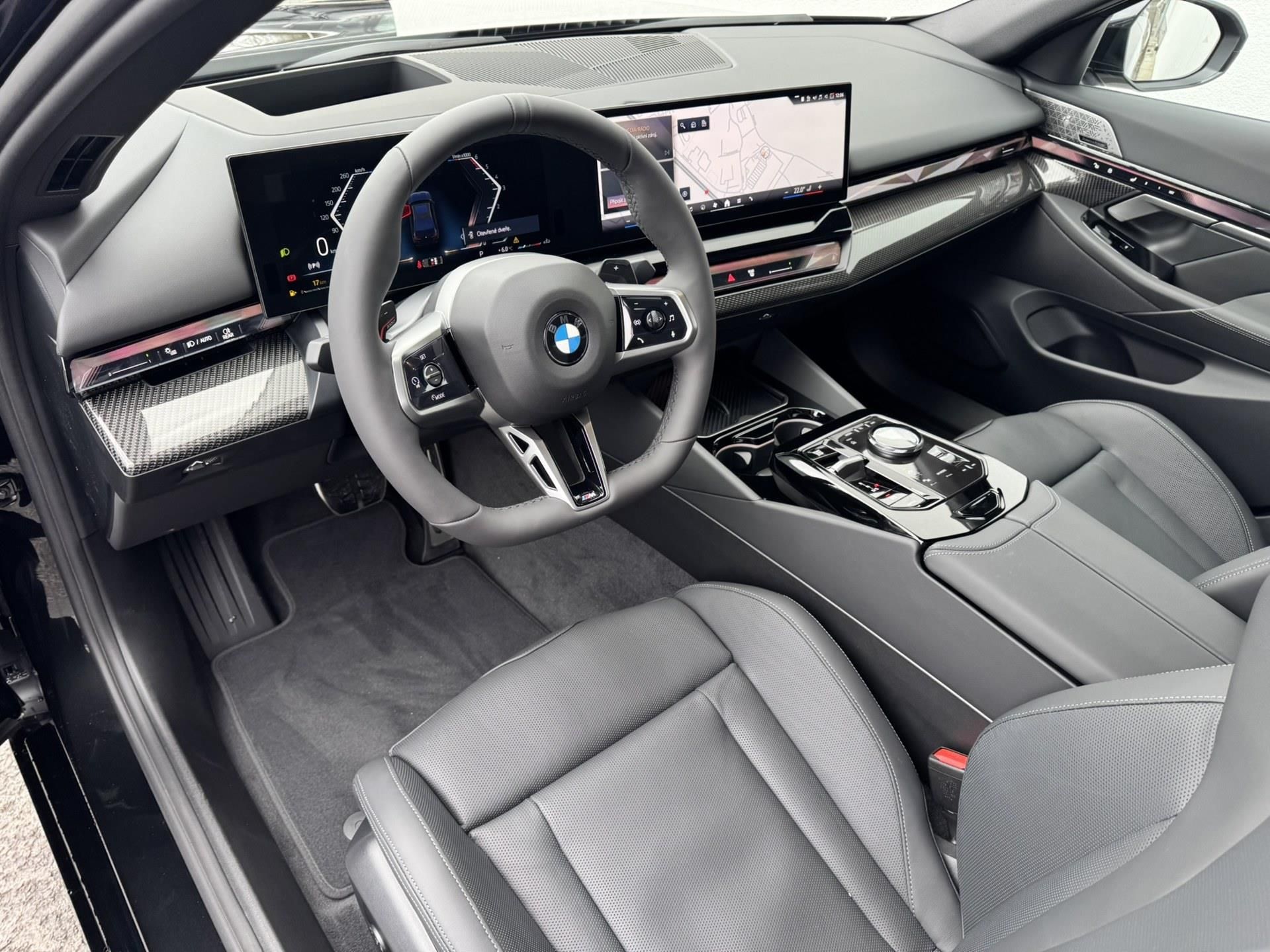 BMW Řada 5, 540d xDrive Sedan - fotka 5