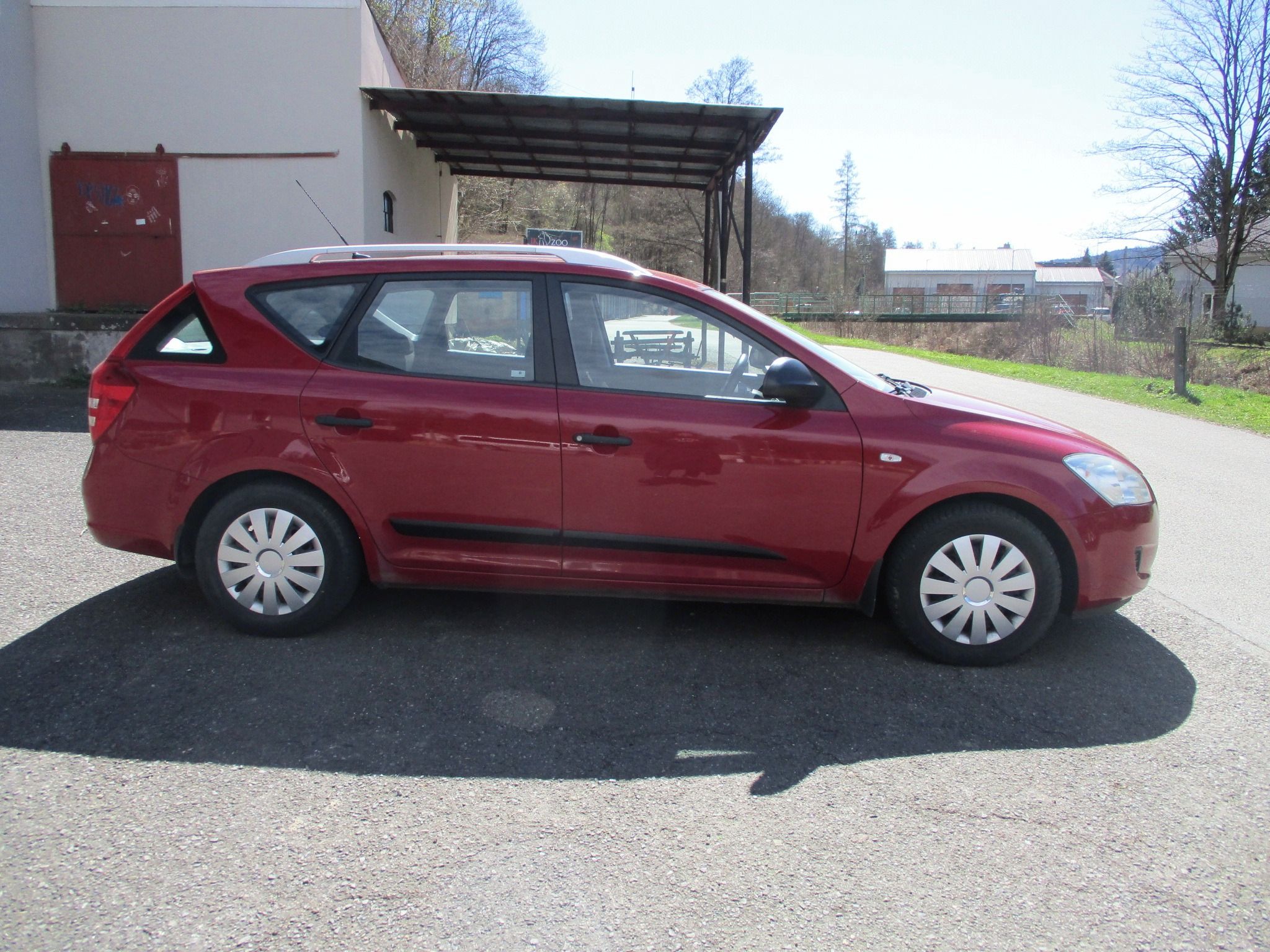 Kia Cee´d, 1.4 - fotka 6