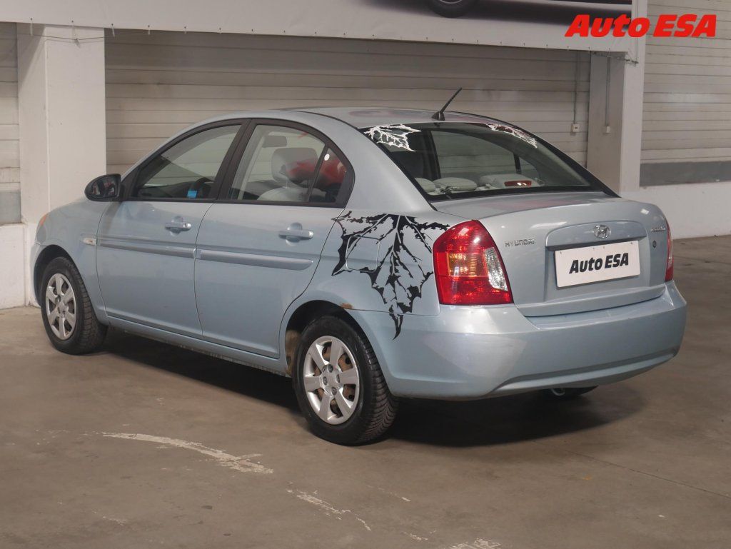 Hyundai Accent, 1.4i,ČR,AC,zmk.řazení - fotka 4
