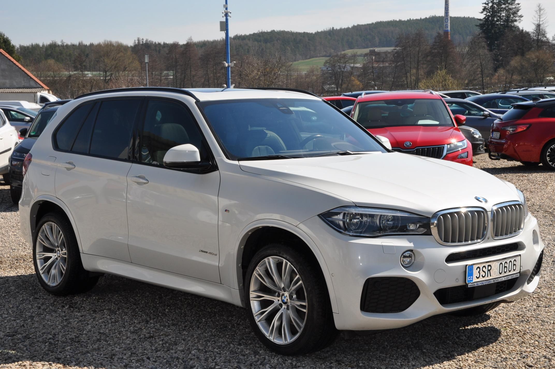 BMW X5, xDrive 40d 230kW M-Paket - fotka 2