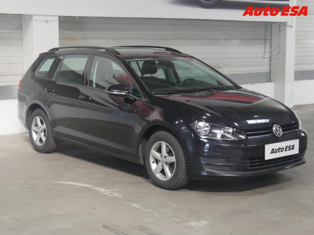 Volkswagen Golf, 1.6.,AC,výhřev sed