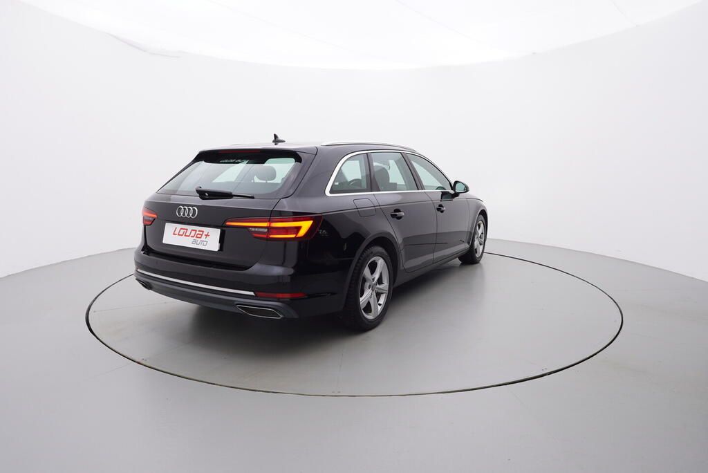 Audi A4, 2.0 TDI 140 kW - fotka 5