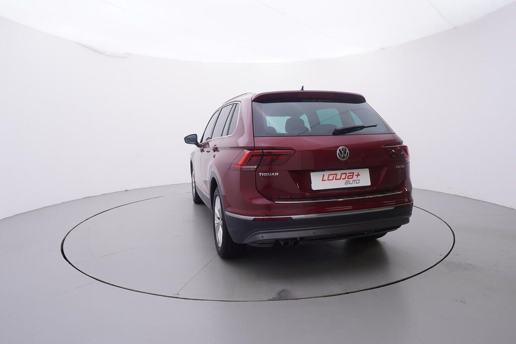 Volkswagen Tiguan, Highline 2.0 TDI 110 kW - fotka 4