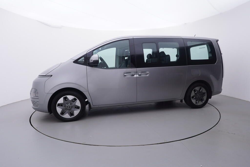 Hyundai Staria, Style Premium 2.2 CR 130 kW - fotka 2