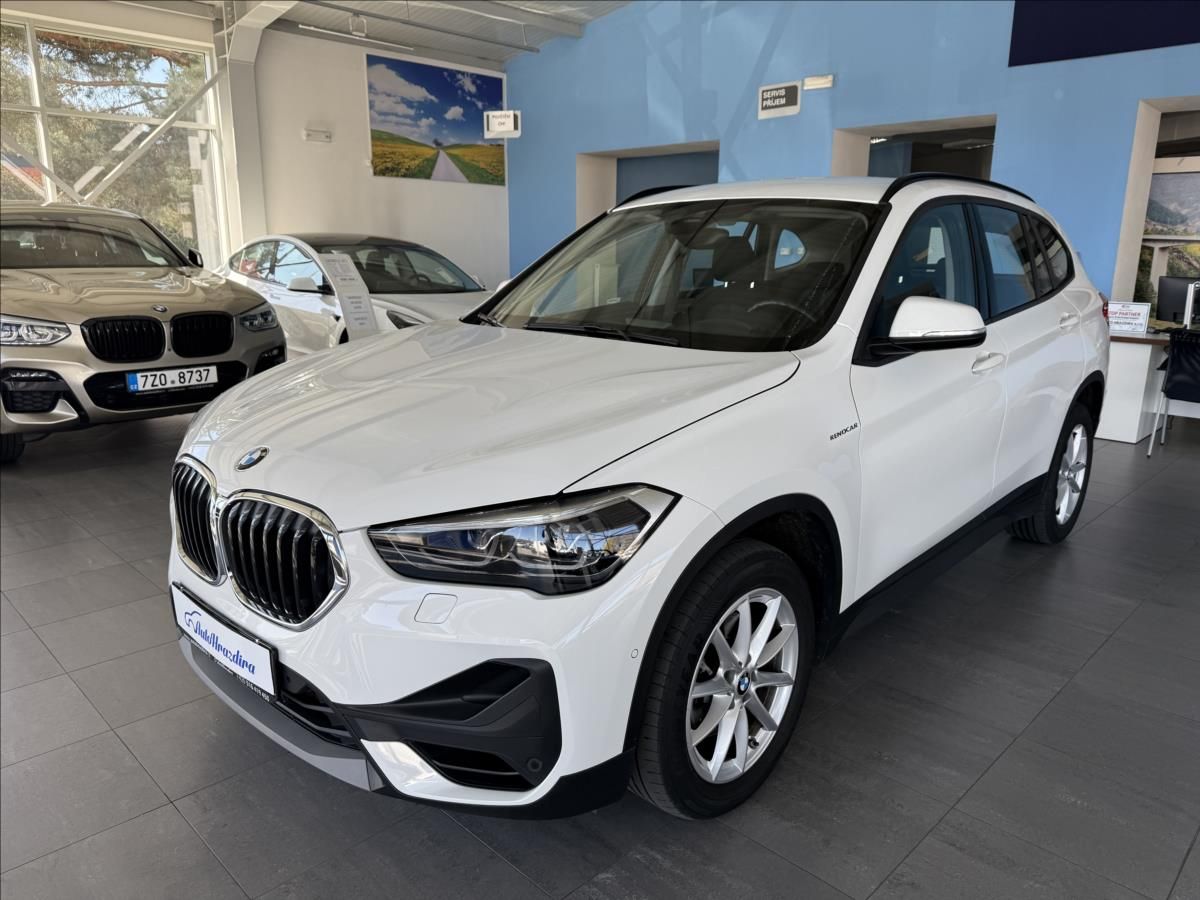 BMW X1, 1,5   SERVISKA,1.MAJ,sDrive,18 - fotka 3