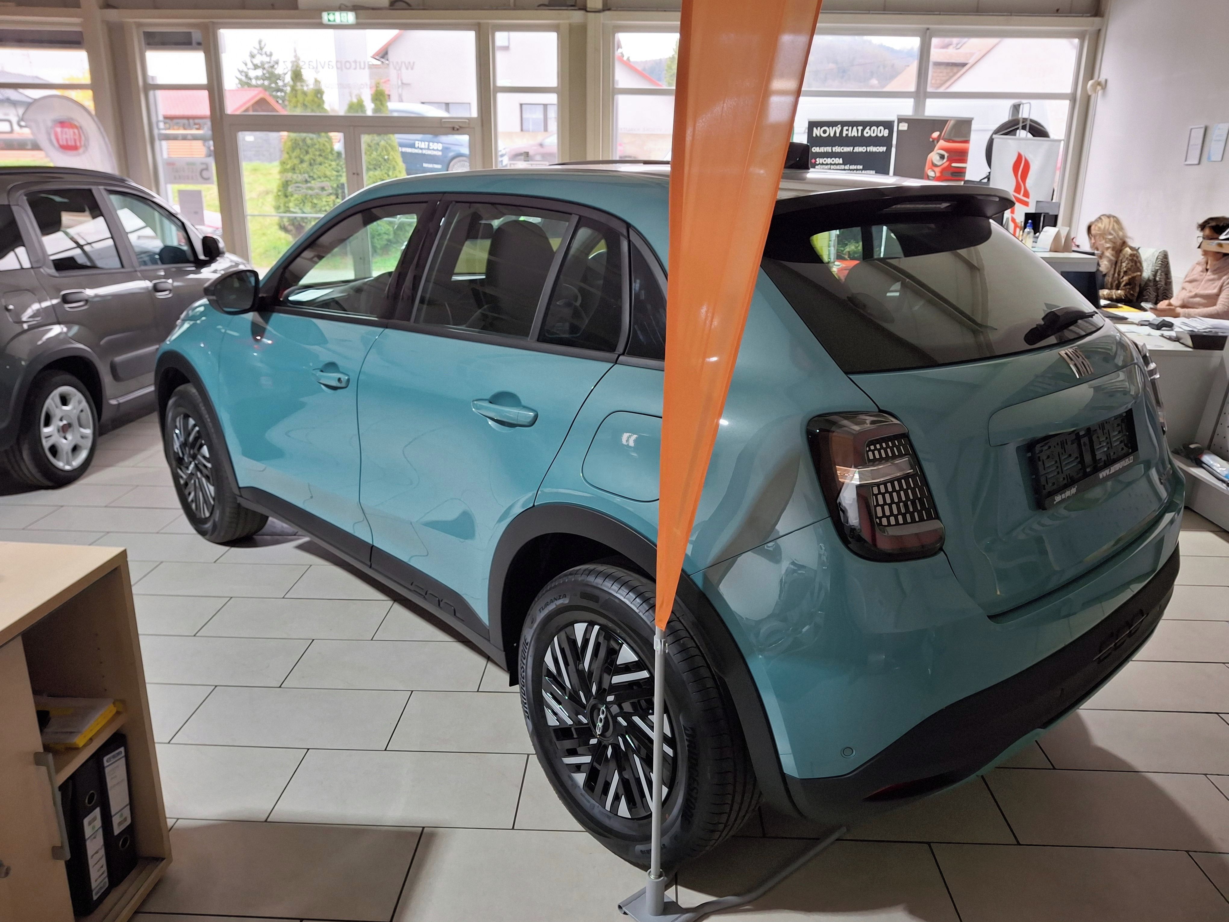 Fiat 600, Hybrid, 1.2T ( 100K ), automat - fotka 5