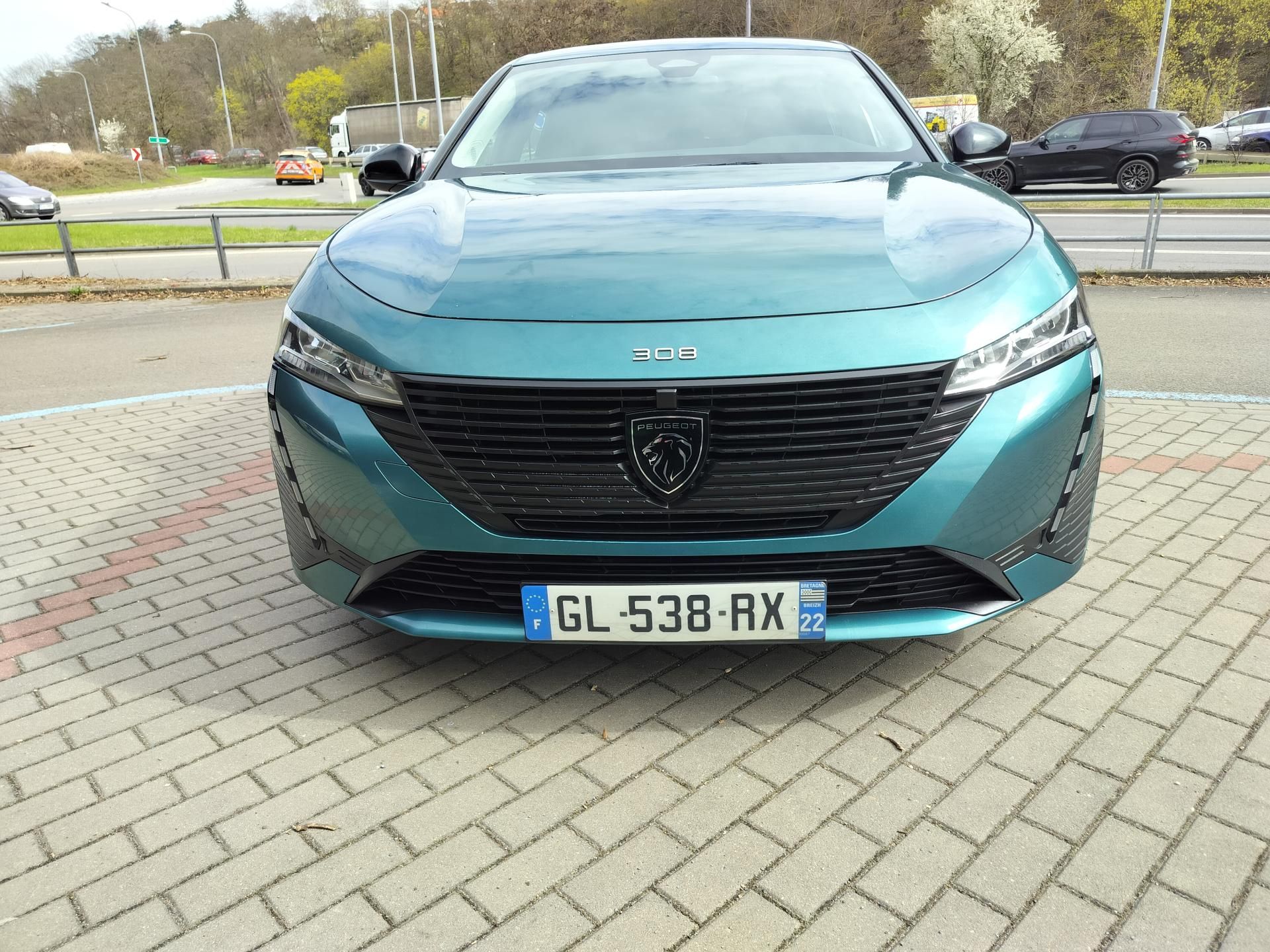Peugeot 308, SW  1.5 BlueHDI  96kW  automat - fotka 2