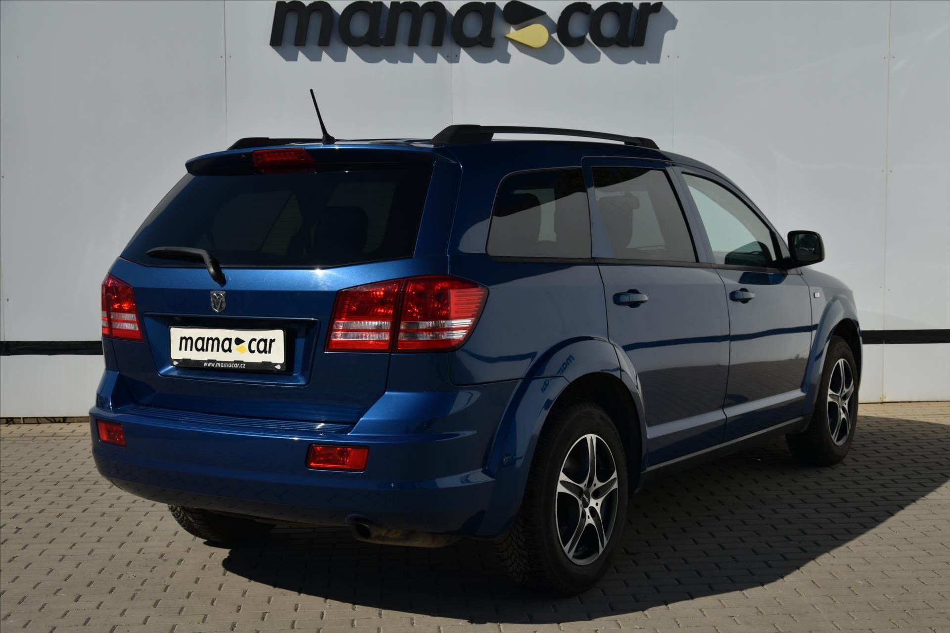 Dodge Journey, 2.0CRD 103kW 7-MÍST SERVIS.KN. - fotka 2